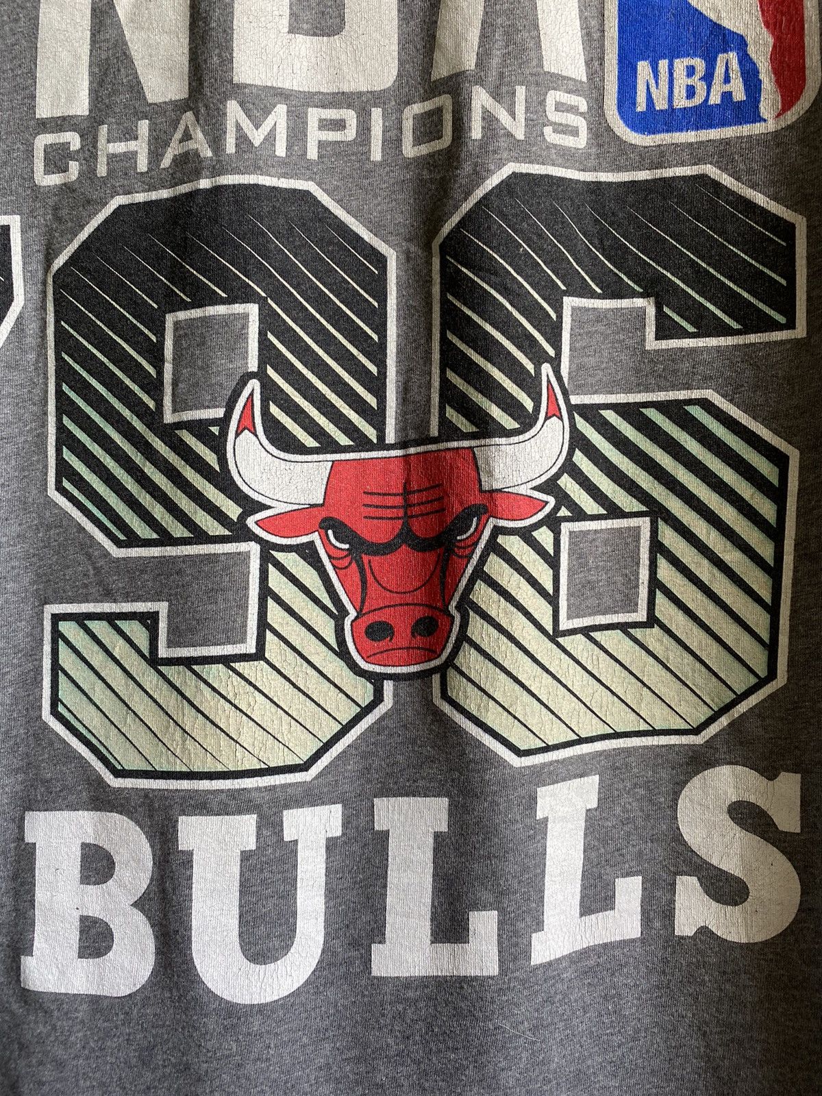 Mitchell & Ness × NBA Mitchell&Ness Chicago Bulls 1996 NBA Champions T Shirt Size US M / EU 48-50 / 2 - 13 Thumbnail