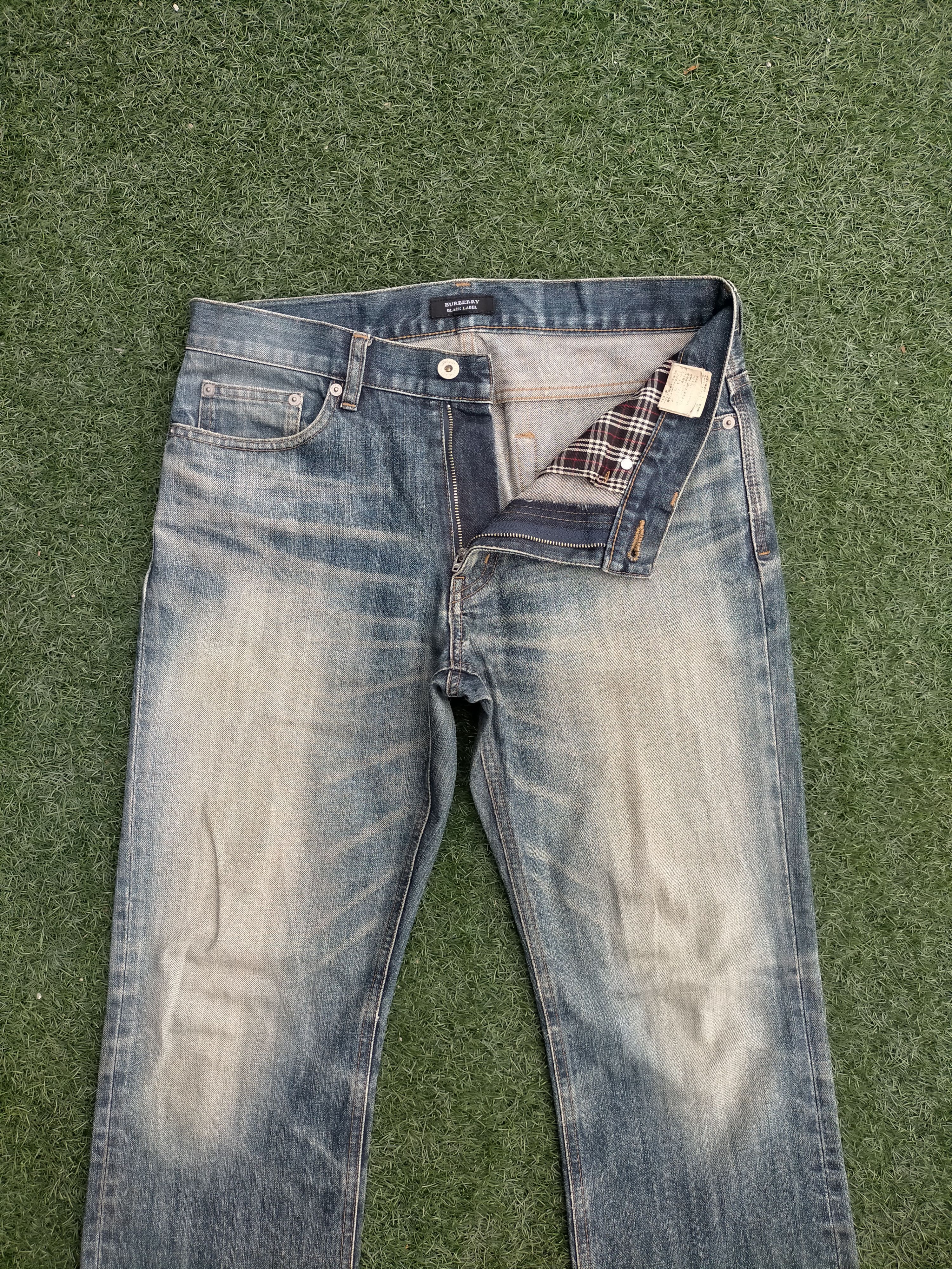 Burberry Burberry Distressed denim pants Size US 32 / EU 48 - 4 Thumbnail