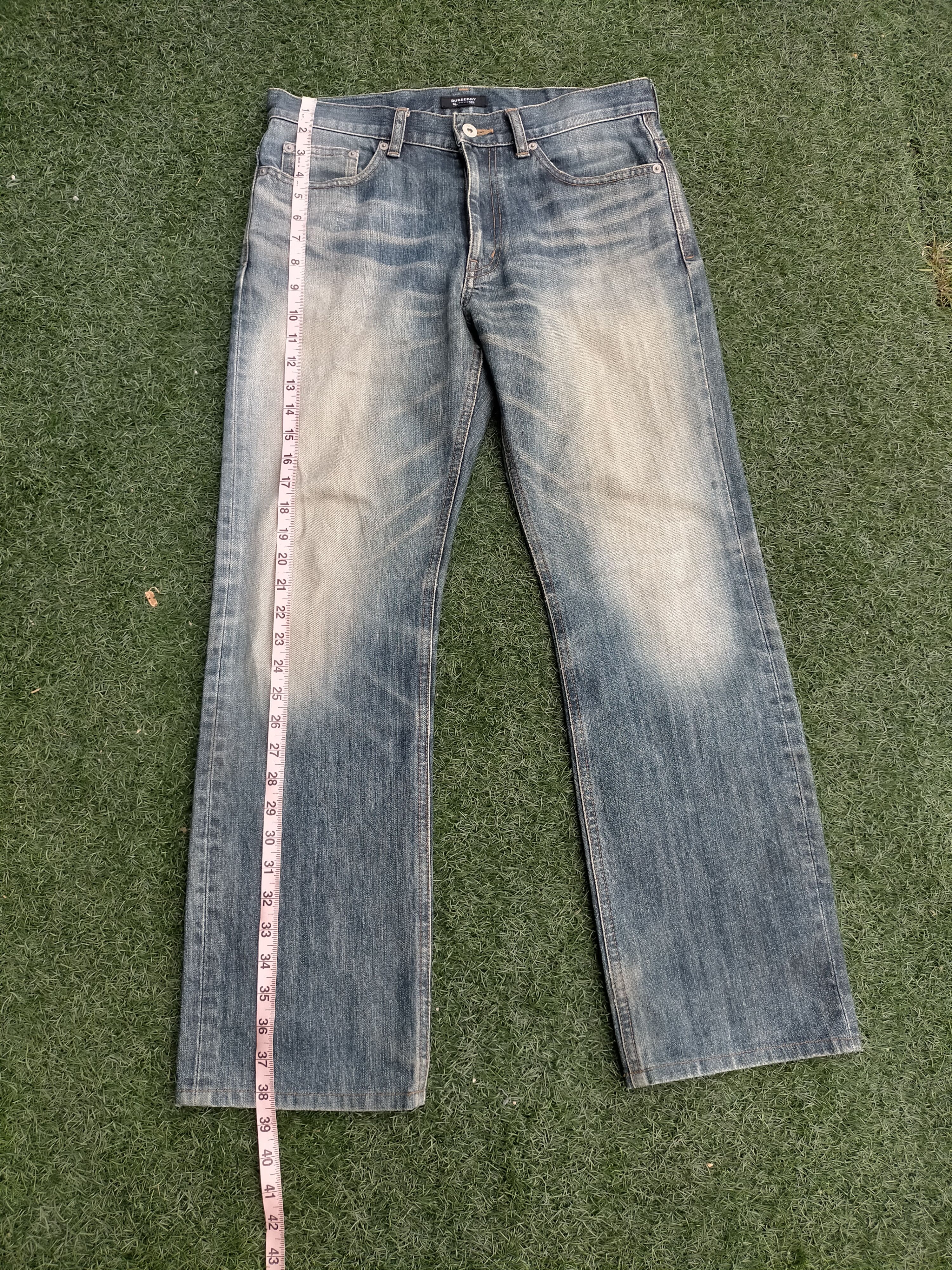 Burberry Burberry Distressed denim pants Size US 32 / EU 48 - 16 Thumbnail