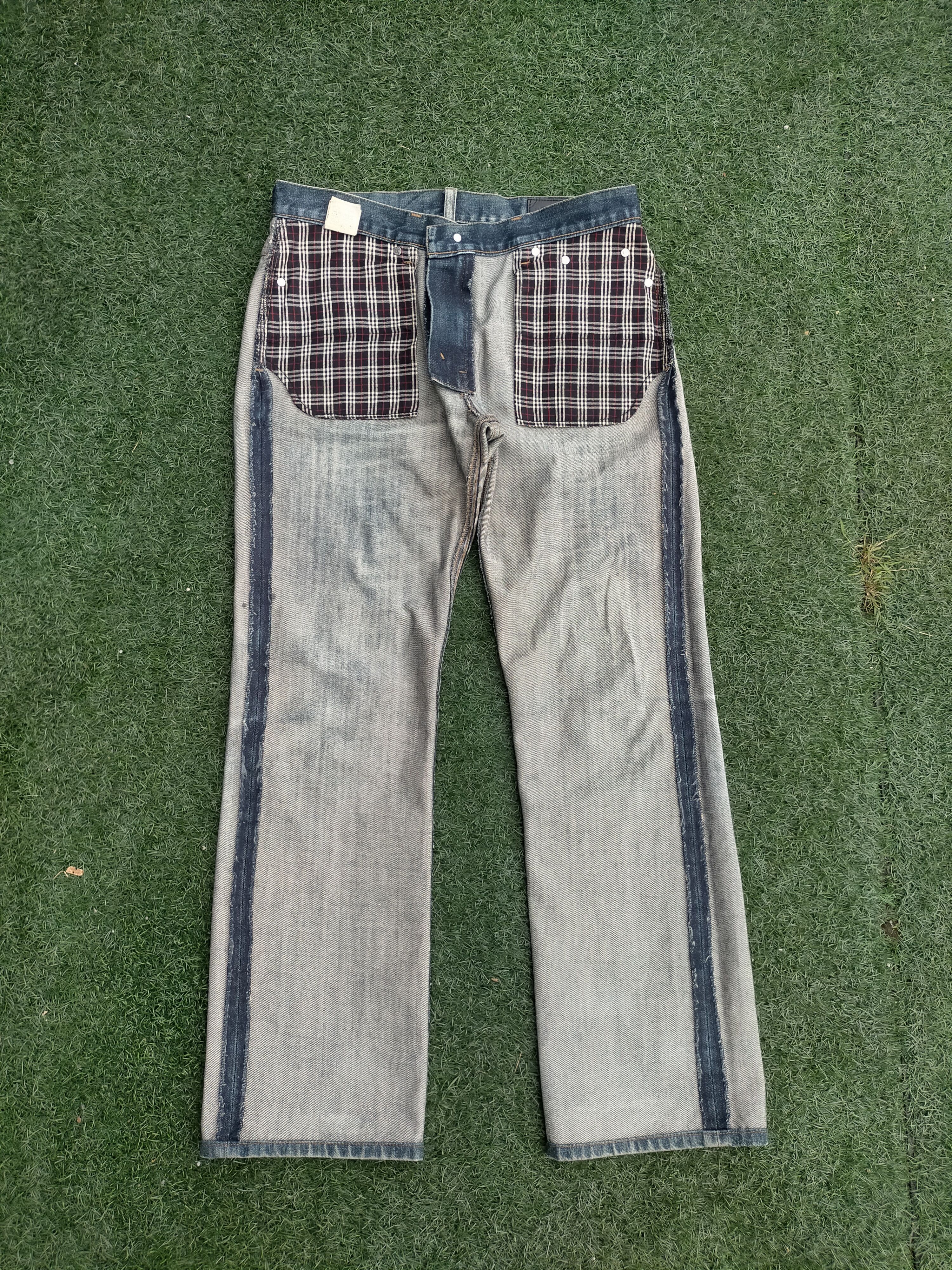 Burberry Burberry Distressed denim pants Size US 32 / EU 48 - 12 Thumbnail