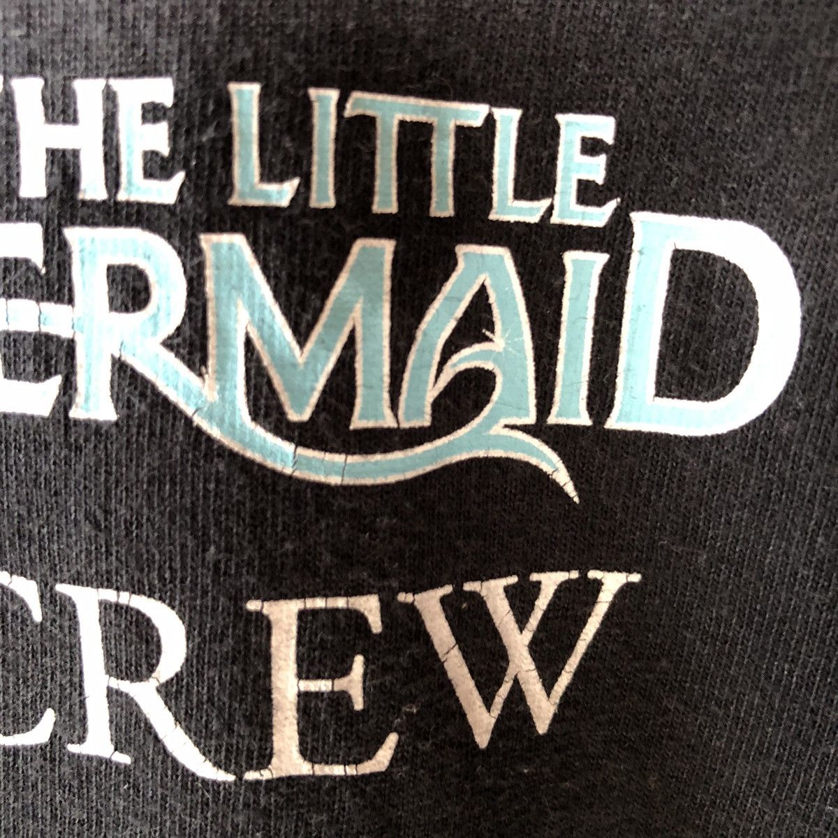 Disney 🔥Very Rare🔥Sunfaded Disney The Little Mermaid CREW Tshirt Size US M / EU 48-50 / 2 - 3 Thumbnail