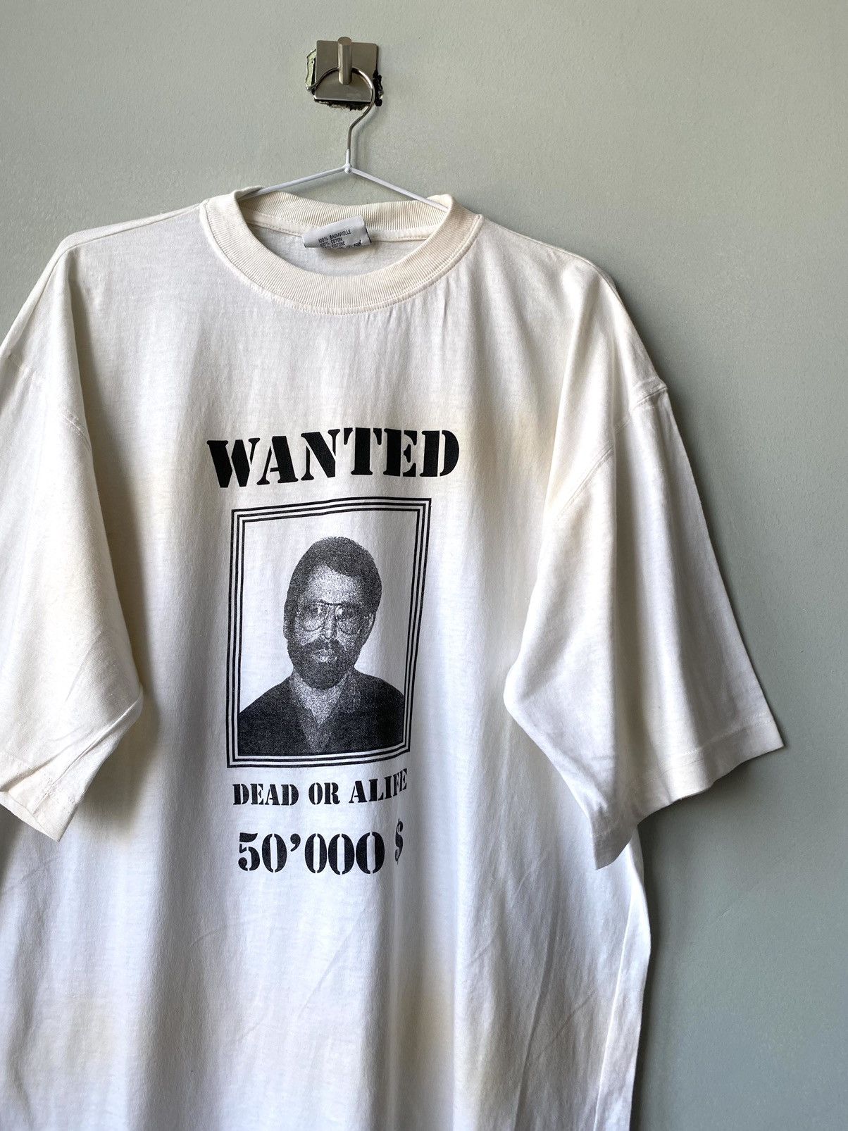 Band Tees 80-90’s Vintage Wanted Terrorist Robber Face T Shirt FBI Size US L / EU 52-54 / 3 - 4 Thumbnail