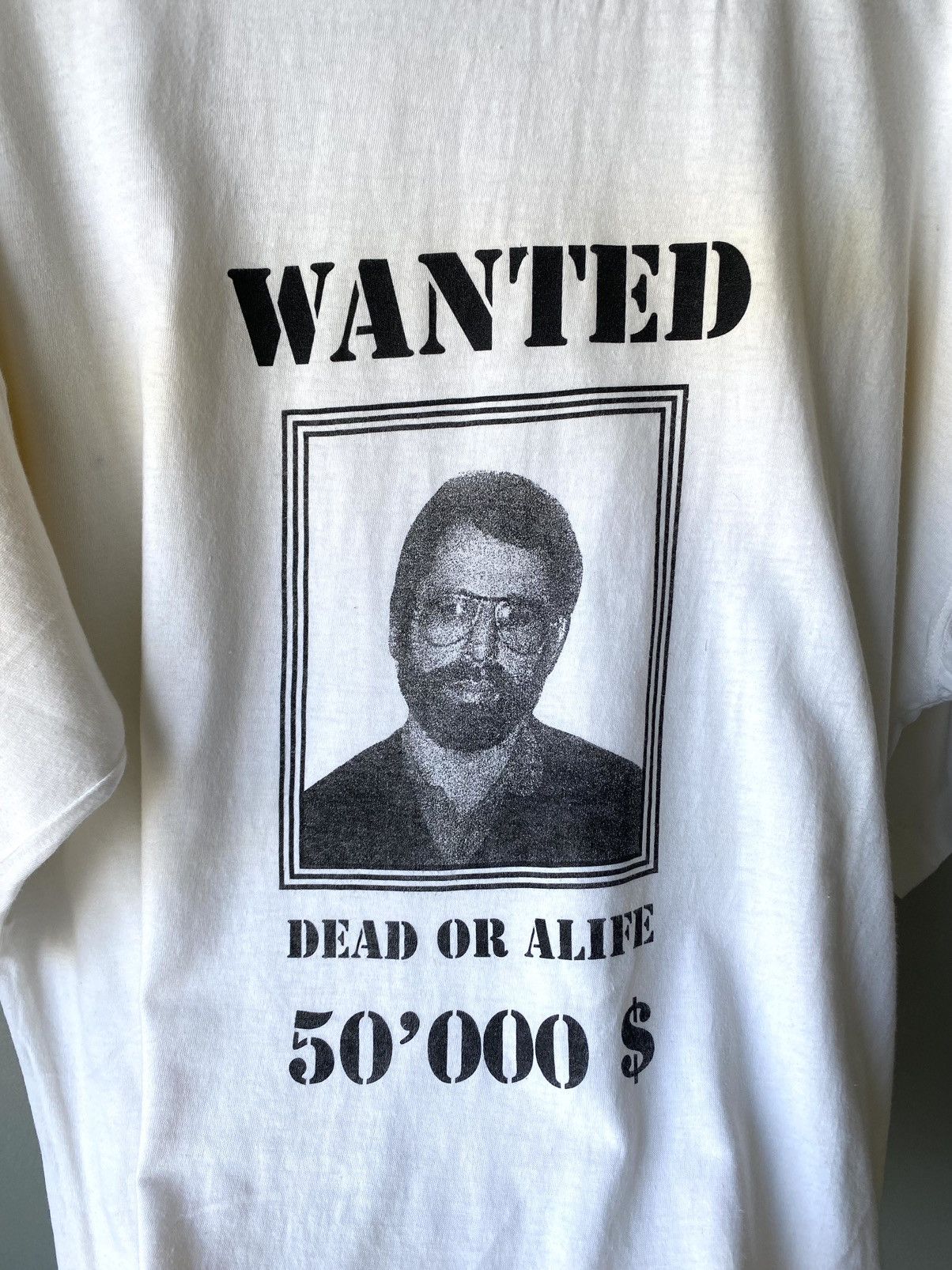 Band Tees 80-90’s Vintage Wanted Terrorist Robber Face T Shirt FBI Size US L / EU 52-54 / 3 - 5 Thumbnail
