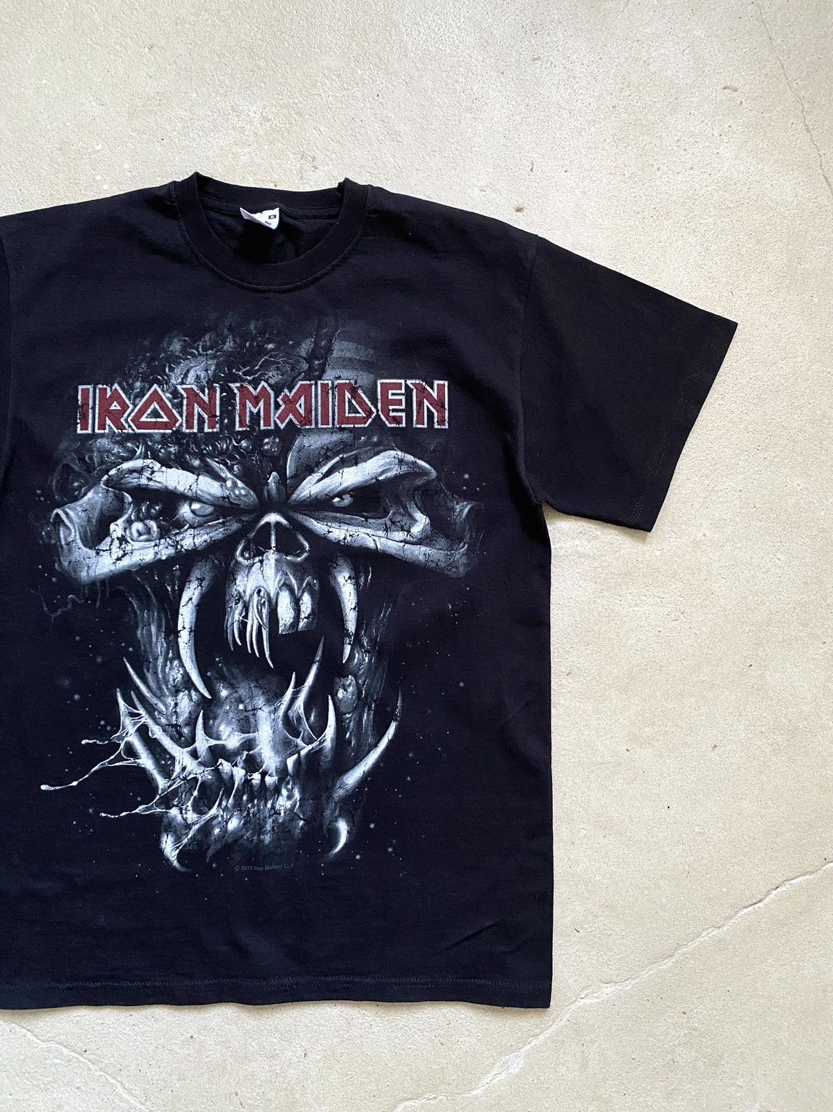 Band Tees Vintage 2010 Iron Maiden T Shirt Big Print Rock Band Tee Size US M / EU 48-50 / 2 - 3 Thumbnail