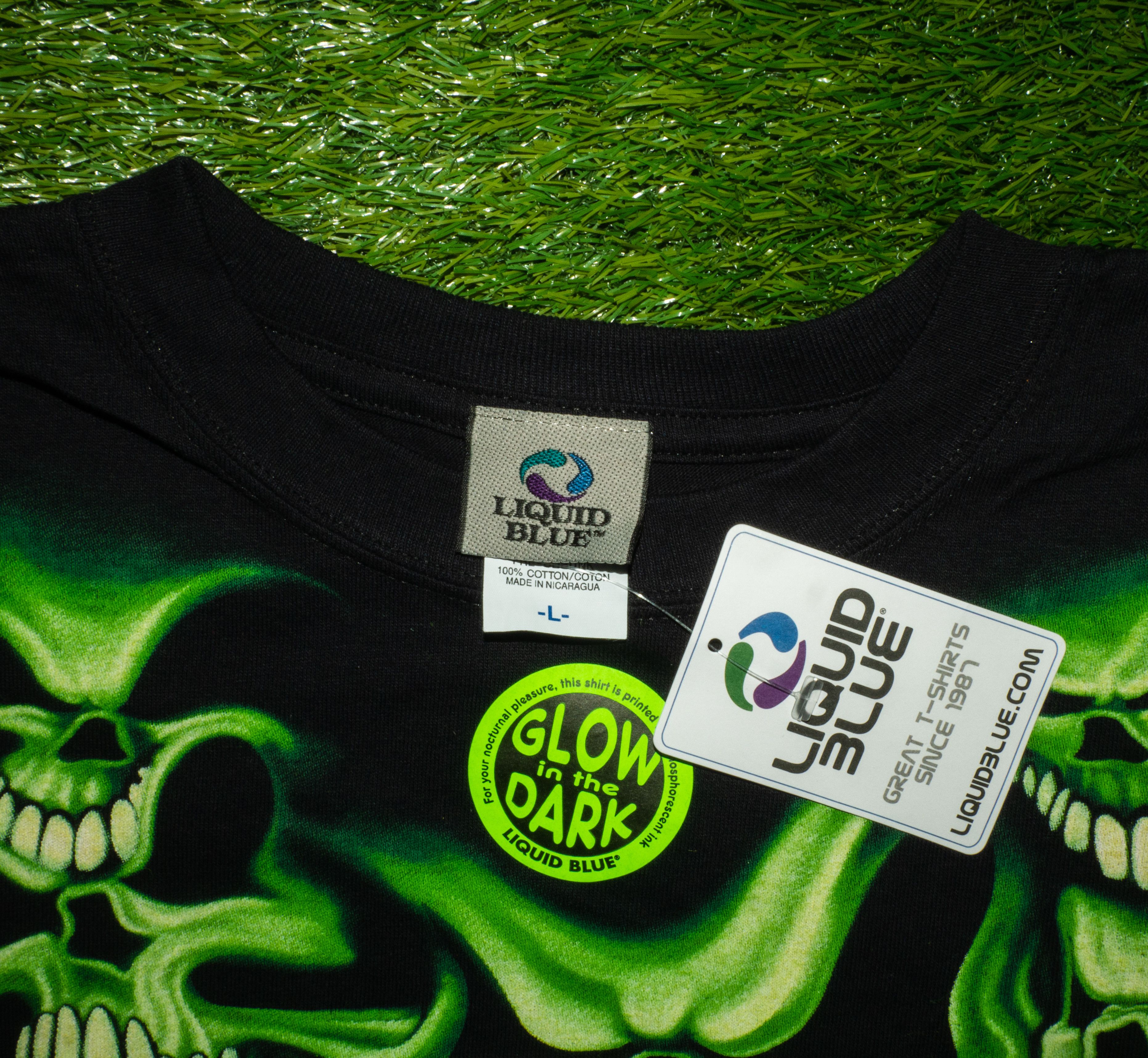 Liquid Blue Vintage Liquid Blue 2006 Skull Pile Rare Green Deadstock L Size US L / EU 52-54 / 3 - 3 Thumbnail