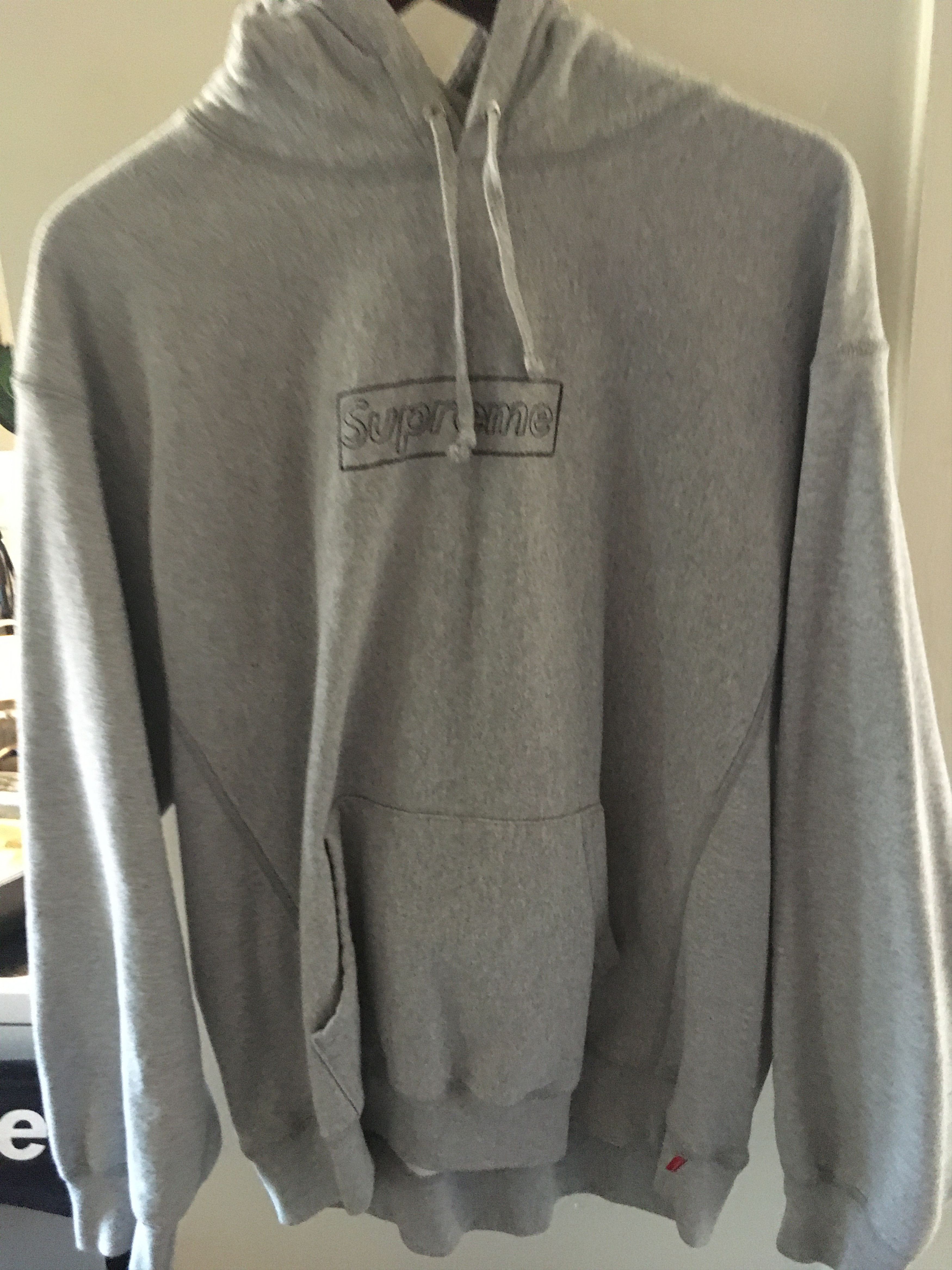 Kaws × Supreme Chalk Box Logo Hoodie Size US L / EU 52-54 / 3 - 2 Thumbnail