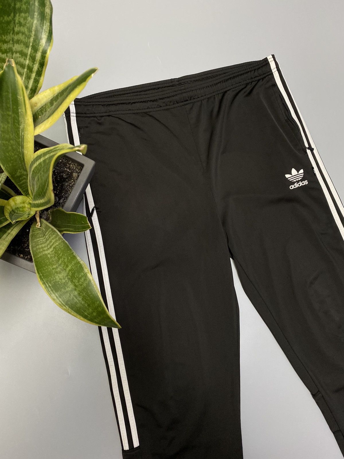 Adidas × Vintage Vintage Adidas Black Track Pants Size US 32 / EU 48 - 6 Thumbnail