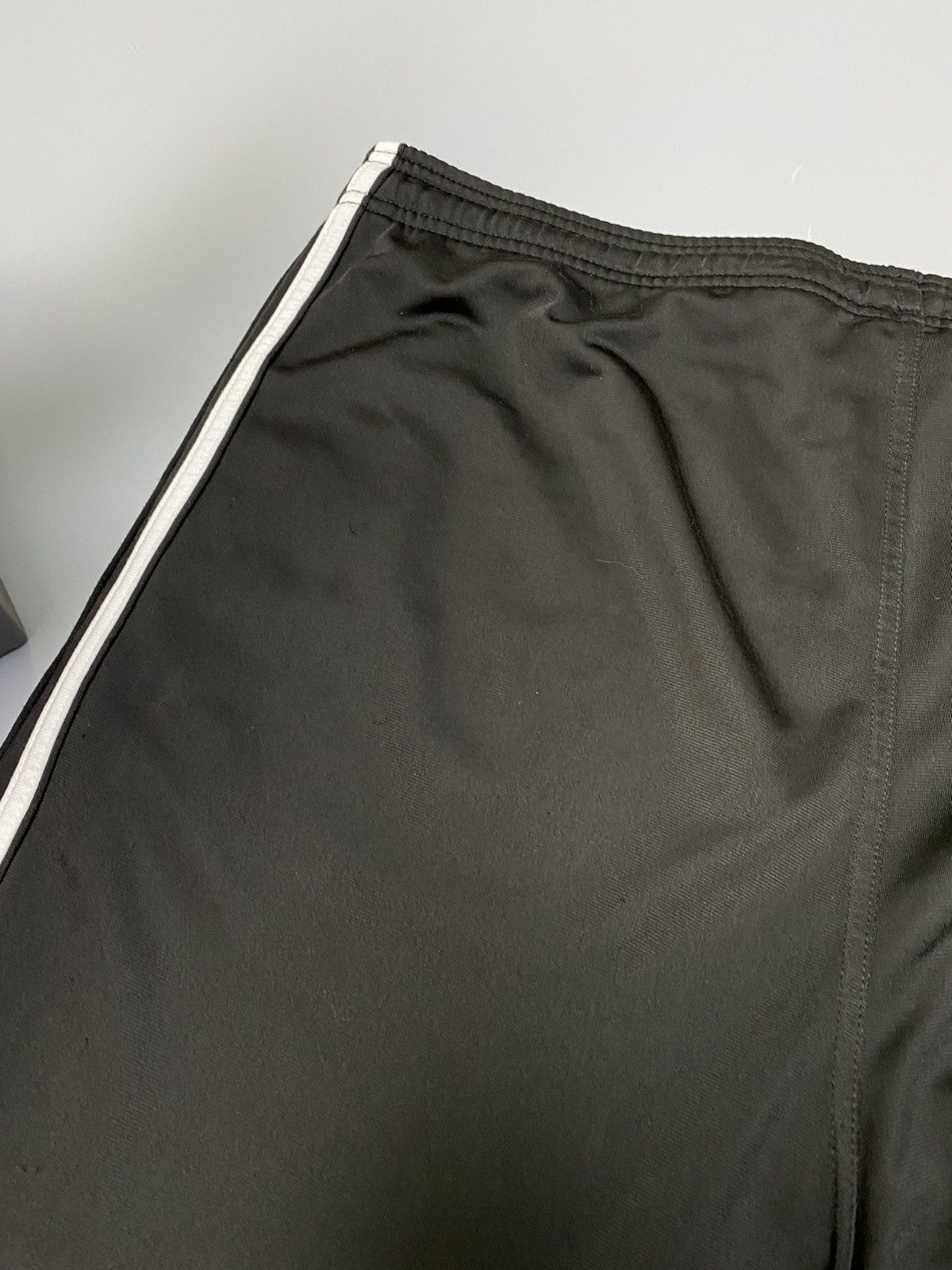 Adidas × Vintage Vintage Adidas Black Track Pants Size US 32 / EU 48 - 22 Thumbnail