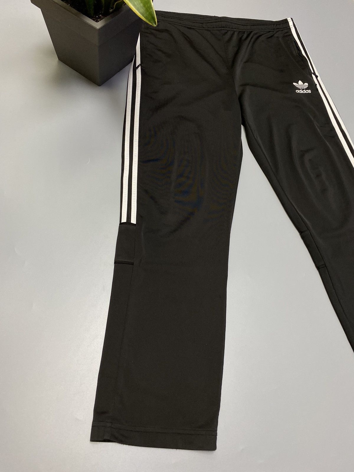 Adidas × Vintage Vintage Adidas Black Track Pants Size US 32 / EU 48 - 3 Thumbnail