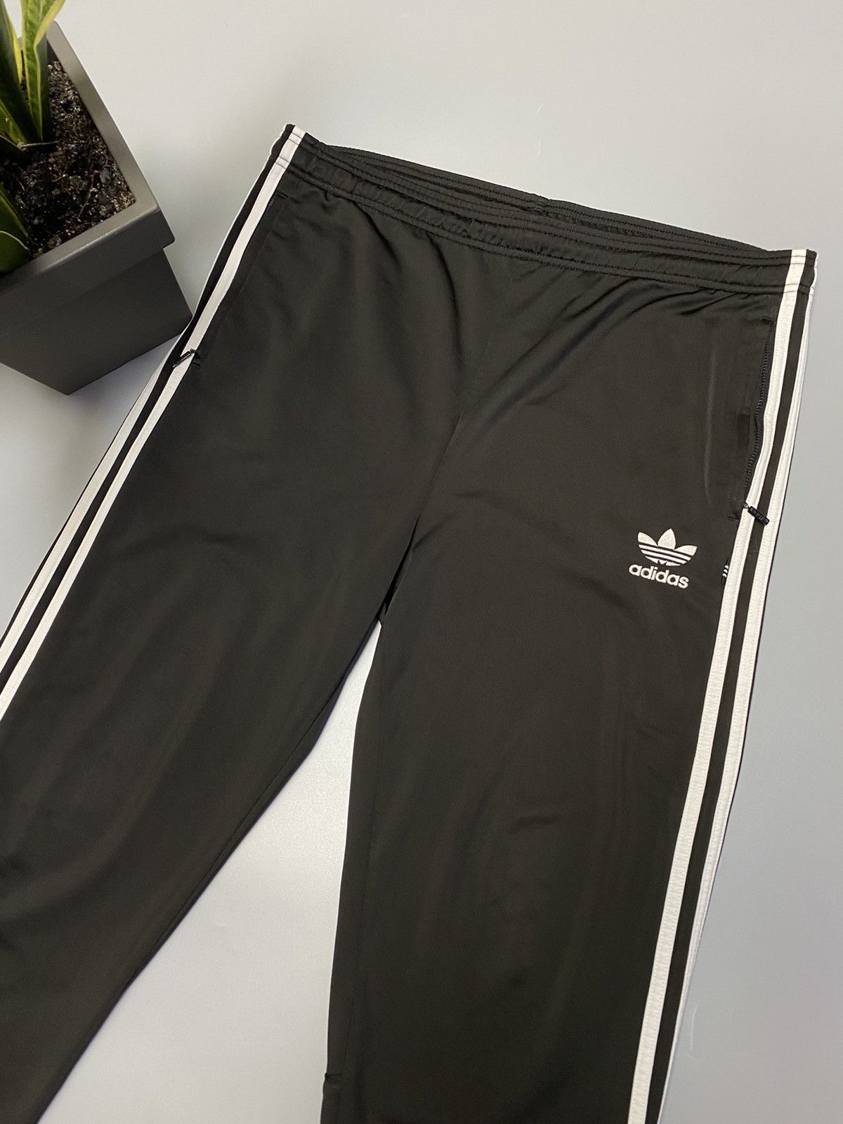 Adidas × Vintage Vintage Adidas Black Track Pants Size US 32 / EU 48 - 5 Thumbnail