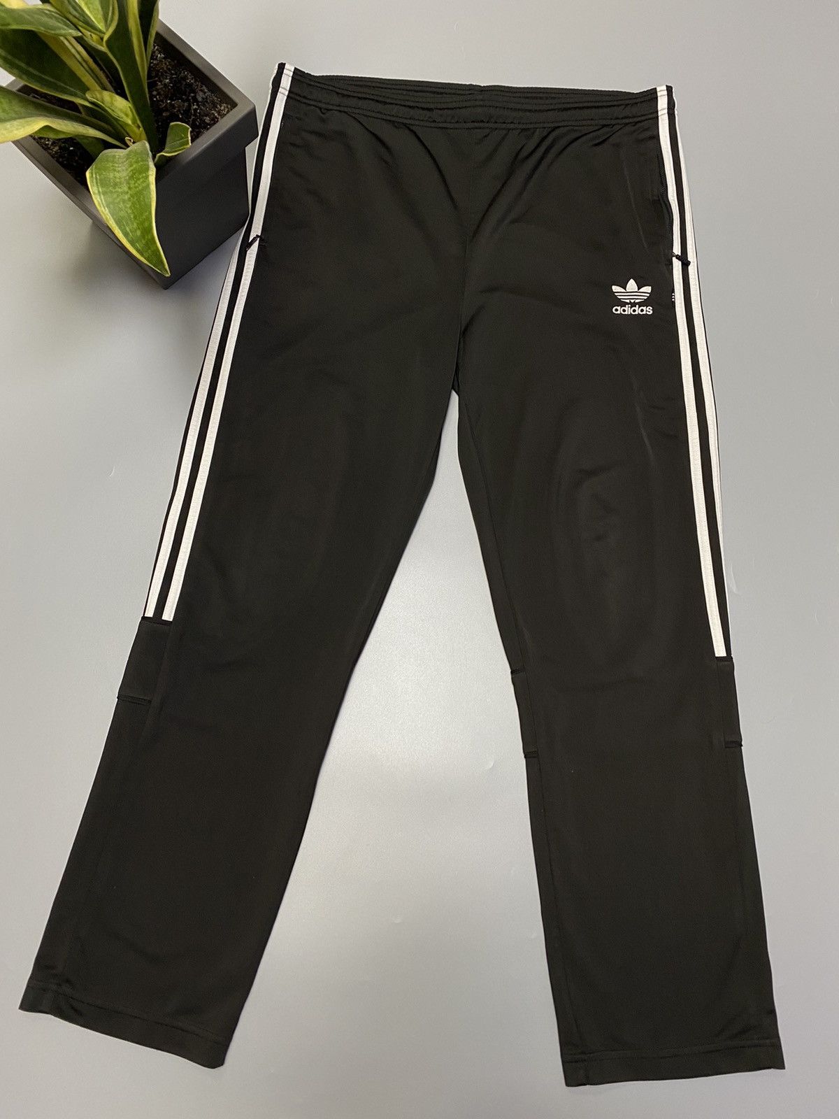 Adidas × Vintage Vintage Adidas Black Track Pants Size US 32 / EU 48 - 2 Thumbnail