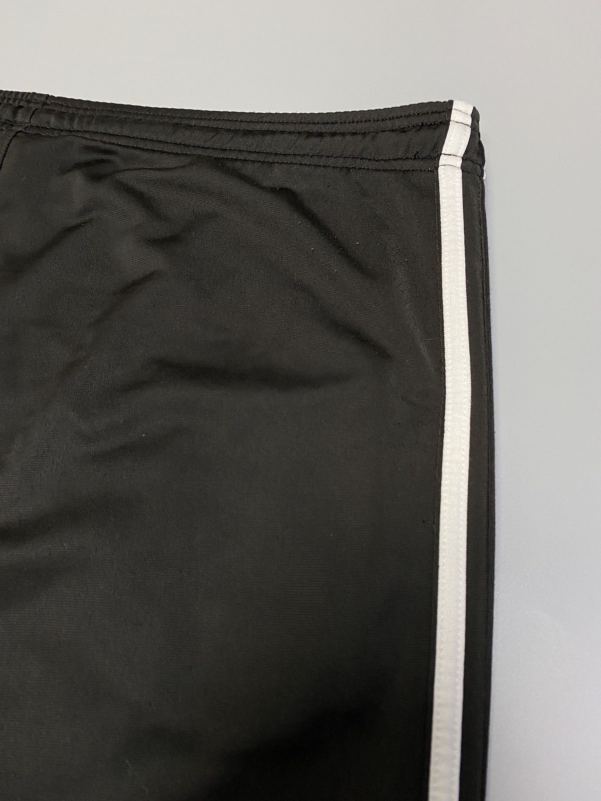 Adidas × Vintage Vintage Adidas Black Track Pants Size US 32 / EU 48 - 21 Thumbnail