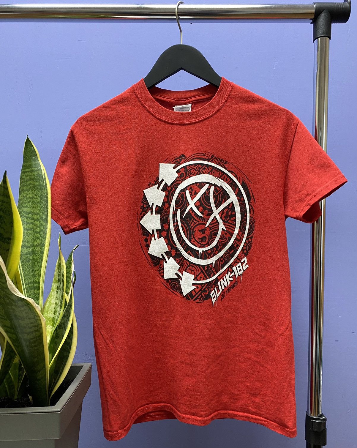 Band Tees Blink-182 20 Years 2012 Tour T Shirt Band Rock Men’s S Red Size US S / EU 44-46 / 1 - 1 Thumbnail