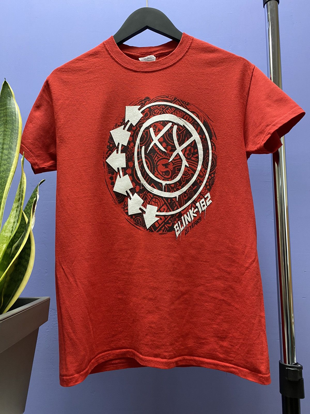 Band Tees Blink-182 20 Years 2012 Tour T Shirt Band Rock Men’s S Red Size US S / EU 44-46 / 1 - 5 Thumbnail