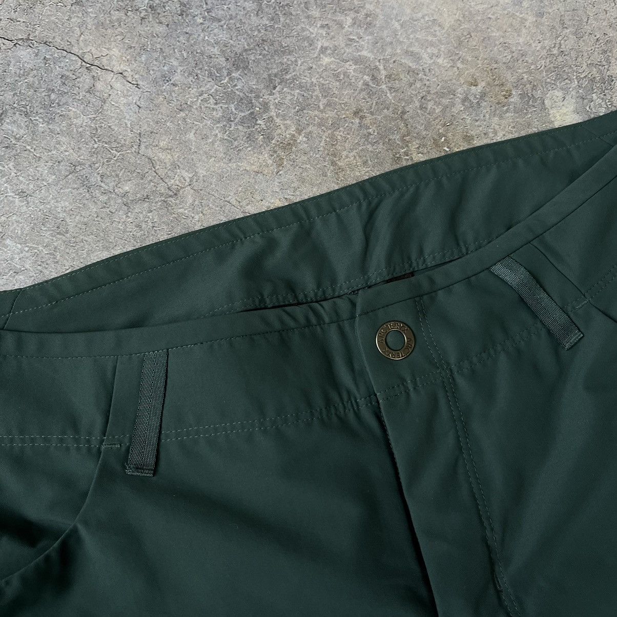 Arc'teryx ARCTERYX CAPRI CARGO PANT WOMENS/MENS XS Size US 30 / EU 46 - 4 Thumbnail