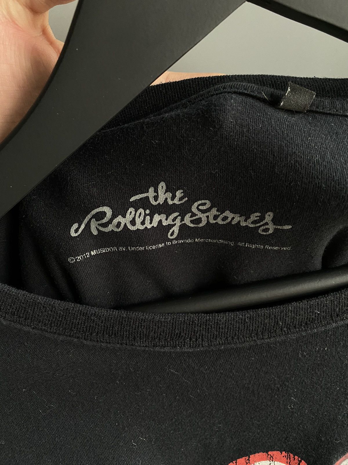 Band Tees The Rolling Stones Hot Stuff 2012 Band Tee merch t shirt Size US XL / EU 56 / 4 - 4 Thumbnail