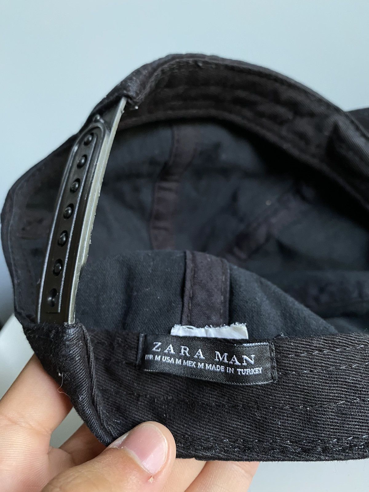 The Rolling Stones × Zara The Rolling Stones Band Logo Zara Man Hat Cap Size ONE SIZE - 9 Thumbnail