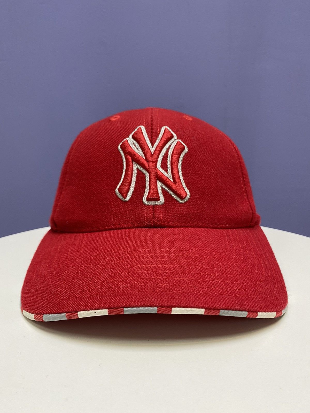 MLB × New York Yankees × Vintage Vintage New York Yankees Red Baseball MLB Cap Hat Rare Size ONE SIZE - 3 Thumbnail