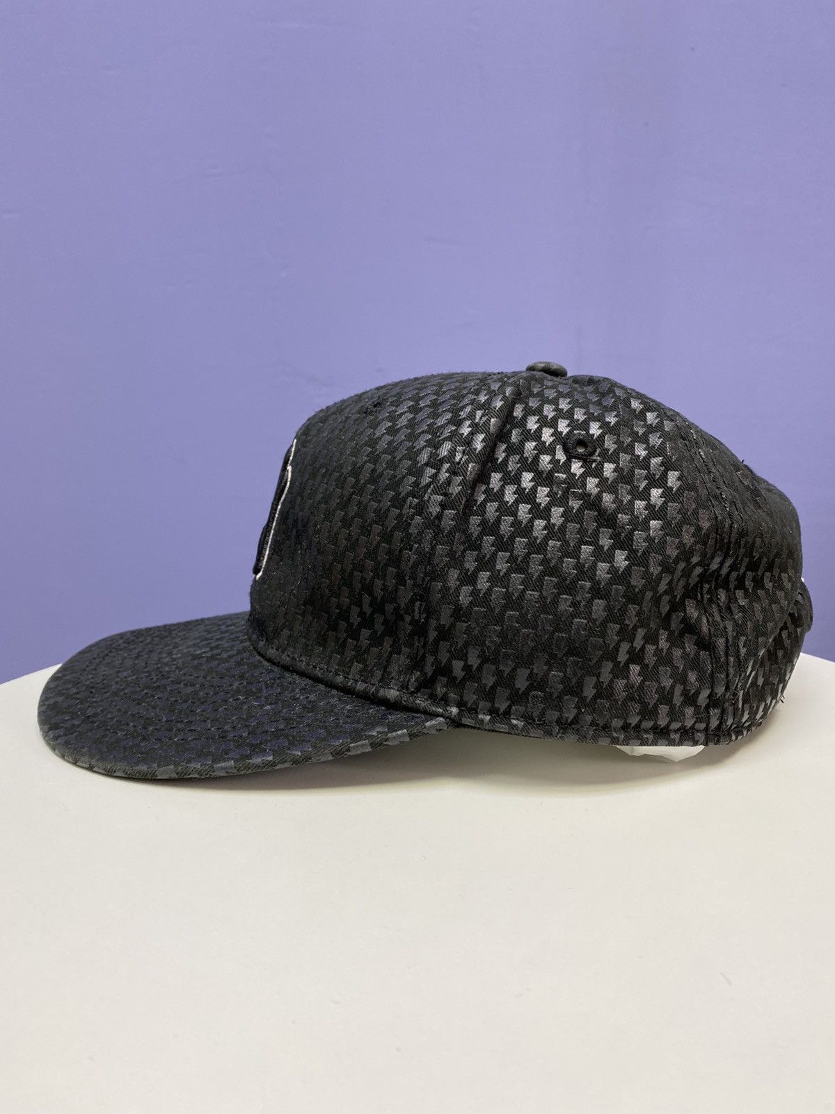 MLB × New York Yankees New York Yankees Flash Print Black Cap Hat Size ONE SIZE - 5 Thumbnail