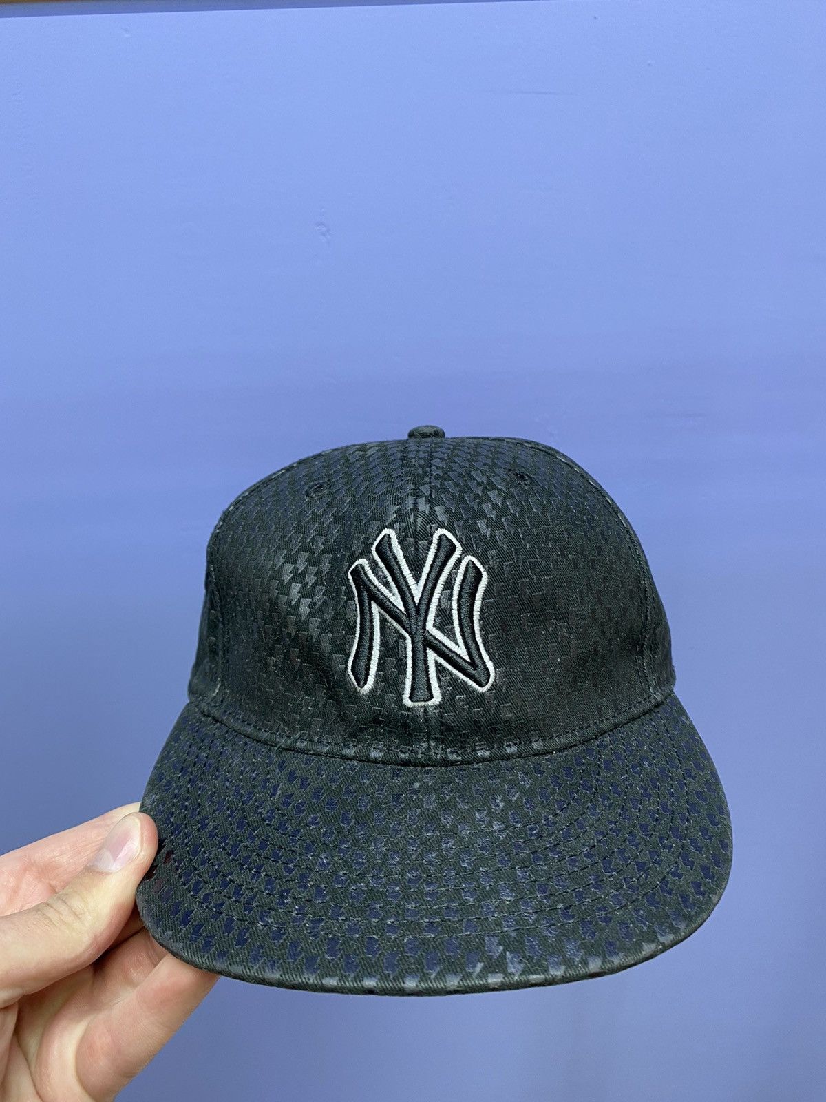 MLB × New York Yankees New York Yankees Flash Print Black Cap Hat Size ONE SIZE - 8 Thumbnail