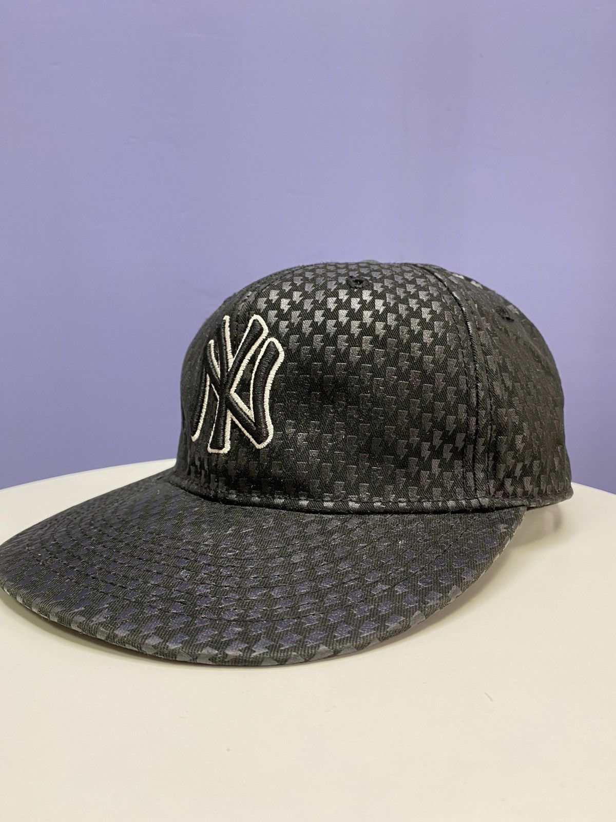 MLB × New York Yankees New York Yankees Flash Print Black Cap Hat Size ONE SIZE - 4 Thumbnail