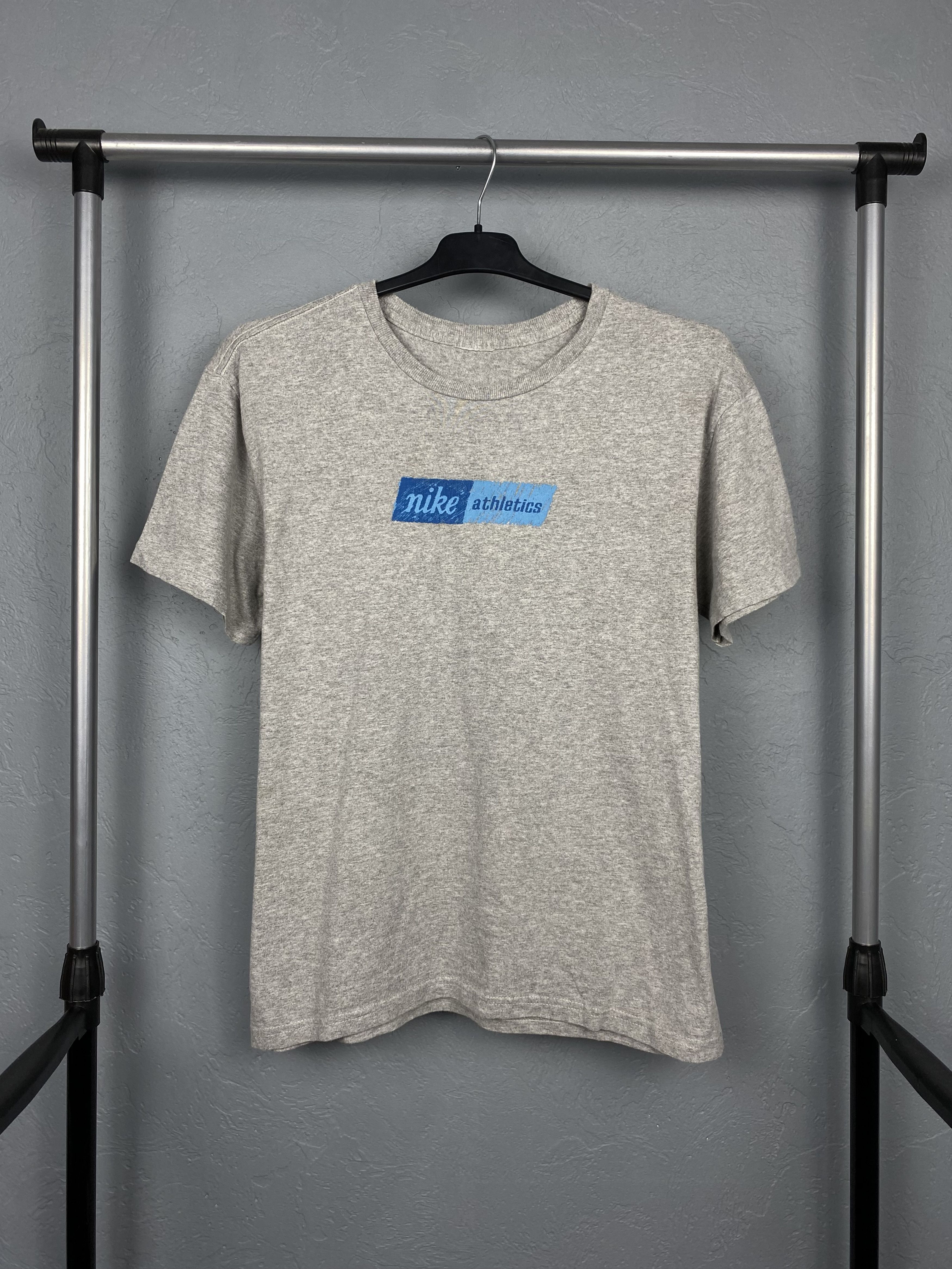Nike Nike Athletics Vintage Mens T-Shirt Tee Y2K Size US M / EU 48-50 / 2 - 1 Thumbnail