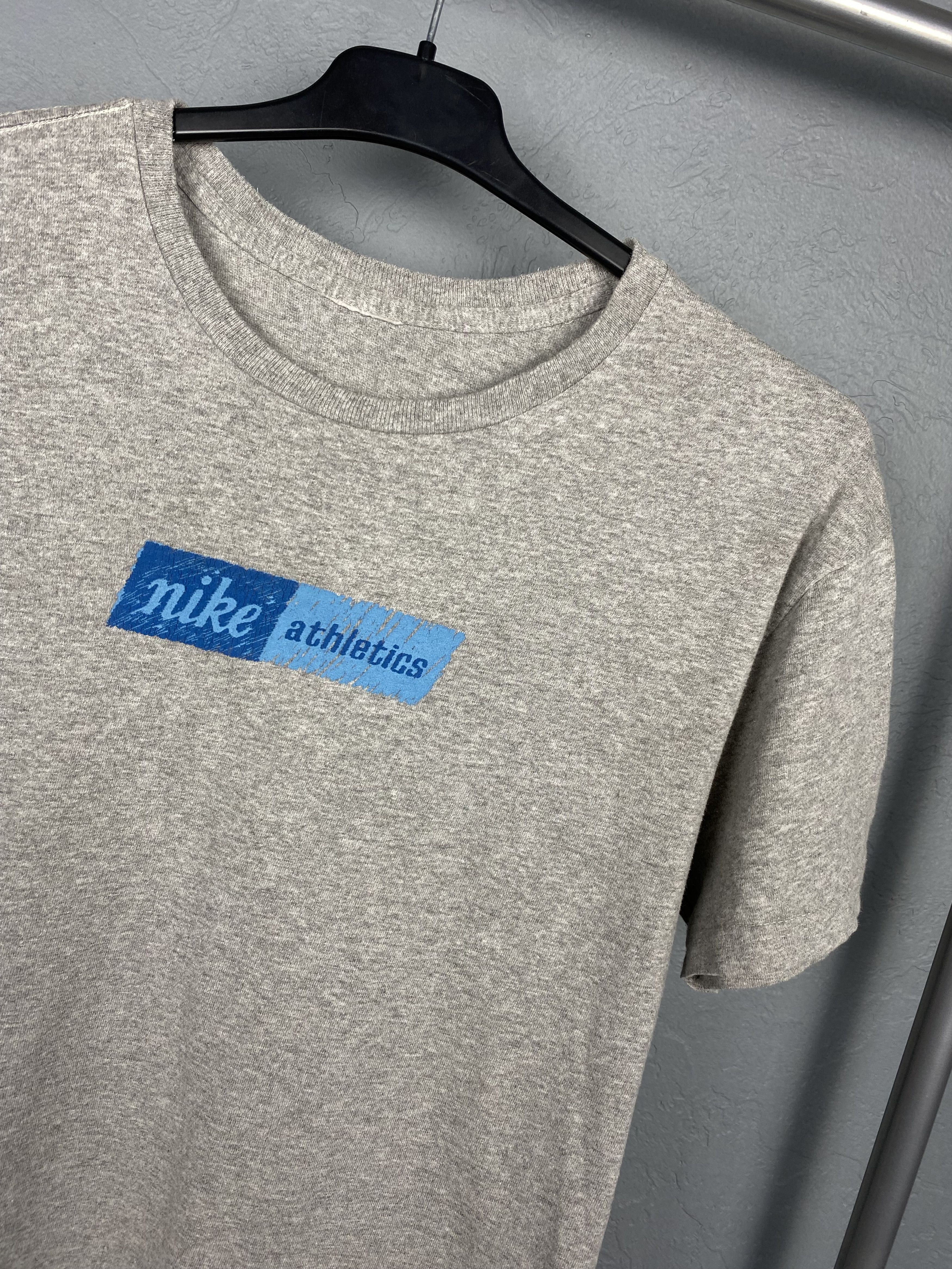 Nike Nike Athletics Vintage Mens T-Shirt Tee Y2K Size US M / EU 48-50 / 2 - 2 Thumbnail