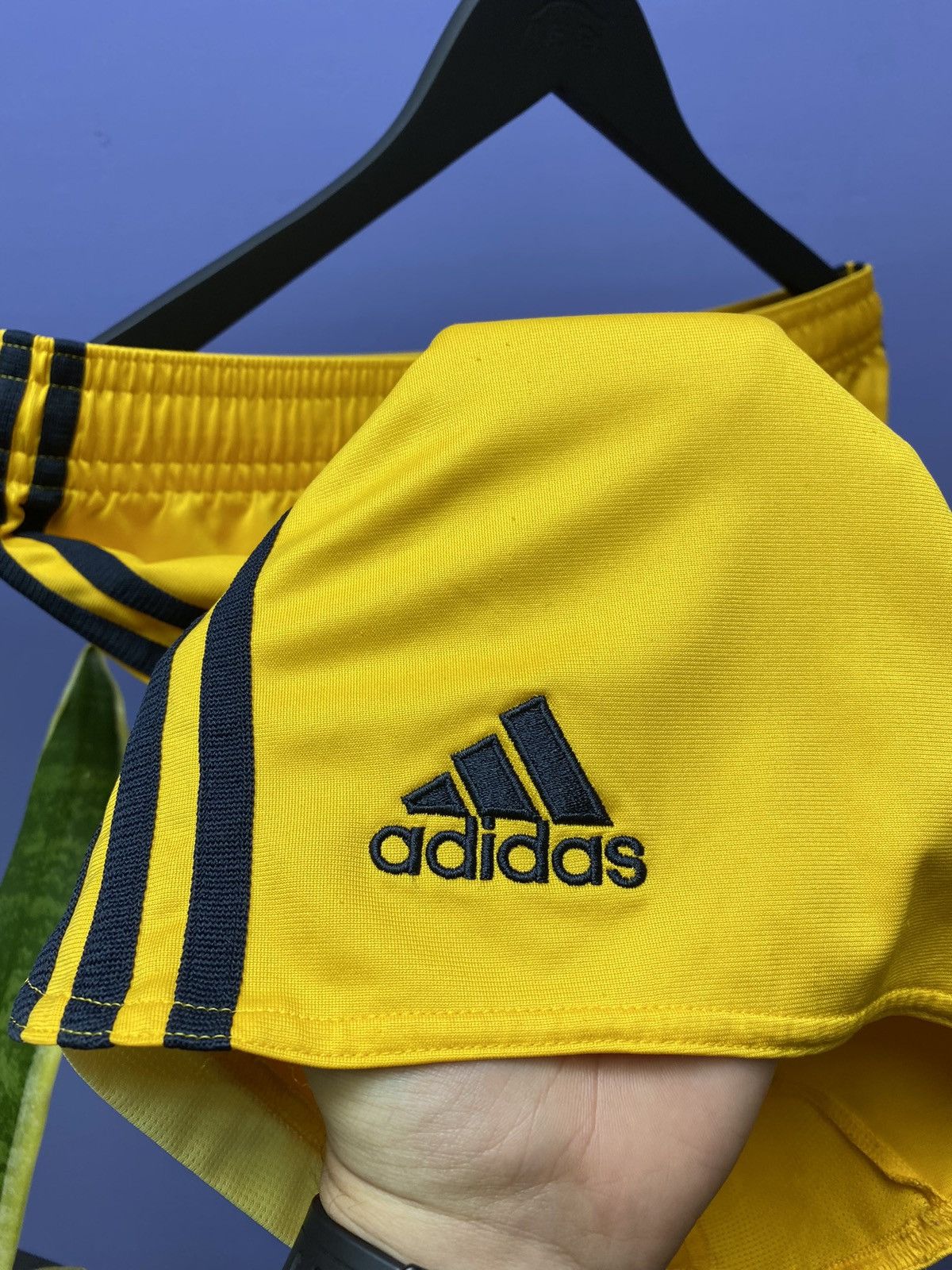 Adidas × Vintage Adidas 2009 Newcastle United Away Soccer Shorts Size US 34 / EU 50 - 17 Thumbnail