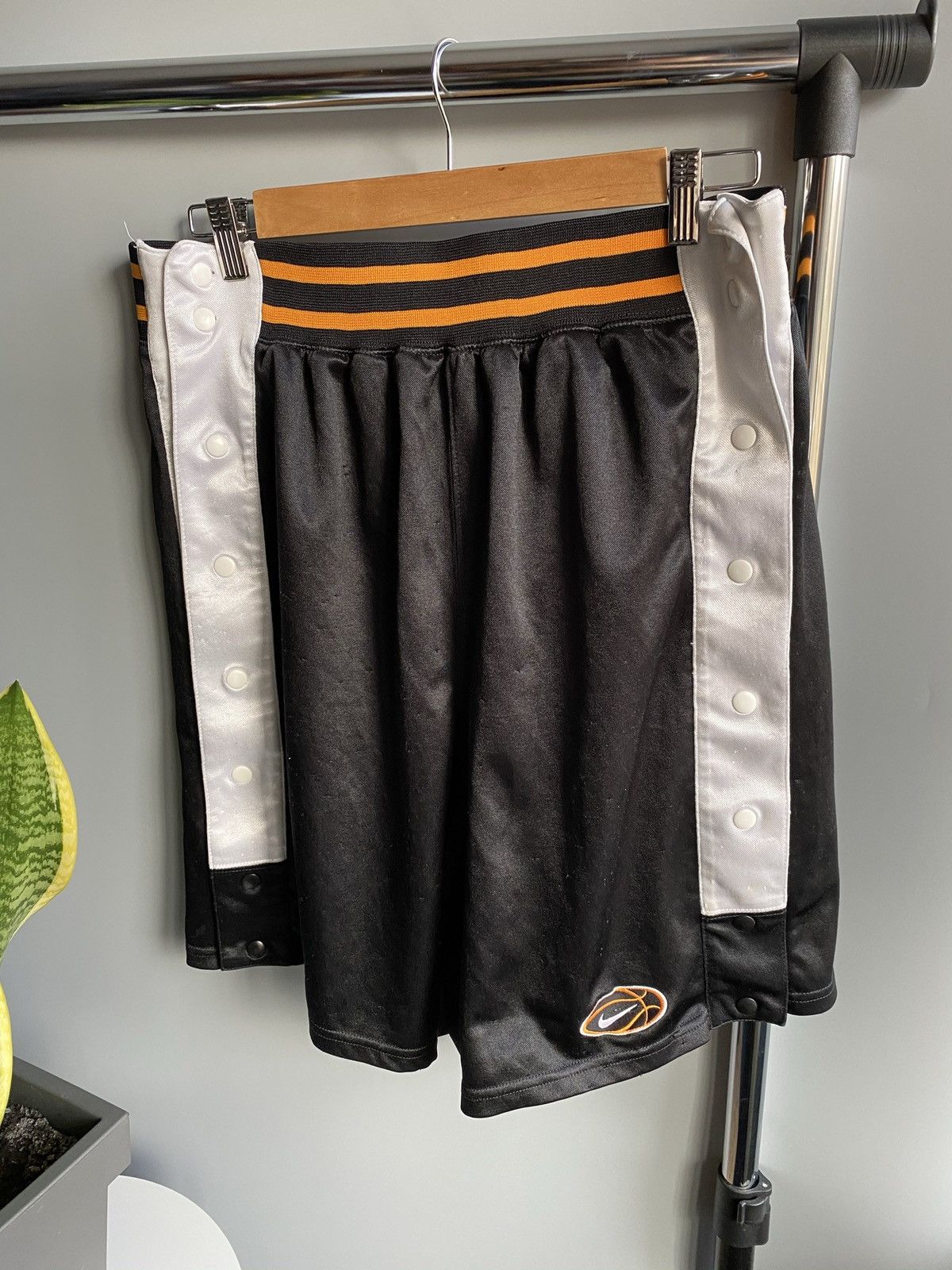Other Vintage 90s Nike Basketball Shorts NBA Men’s XL Size US 36 / EU 52 - 5 Thumbnail