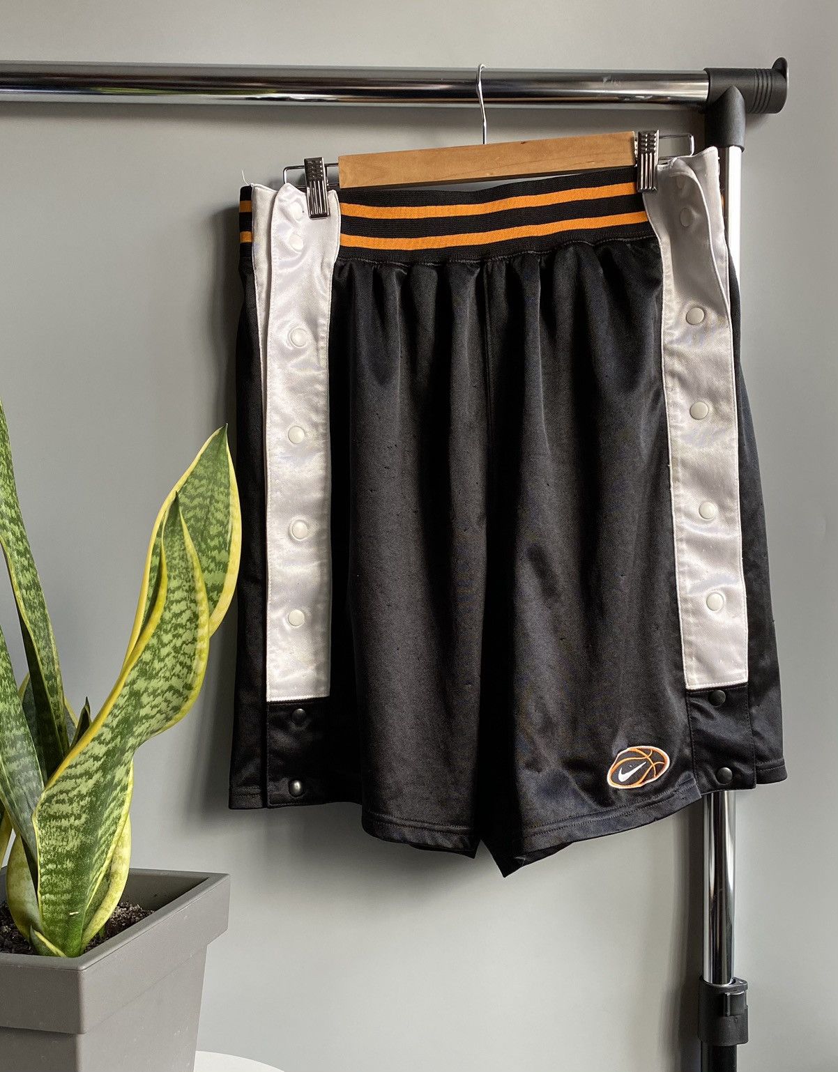 Other Vintage 90s Nike Basketball Shorts NBA Men’s XL Size US 36 / EU 52 - 3 Thumbnail