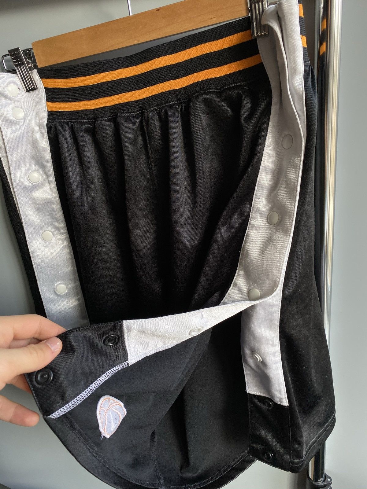 Other Vintage 90s Nike Basketball Shorts NBA Men’s XL Size US 36 / EU 52 - 7 Thumbnail