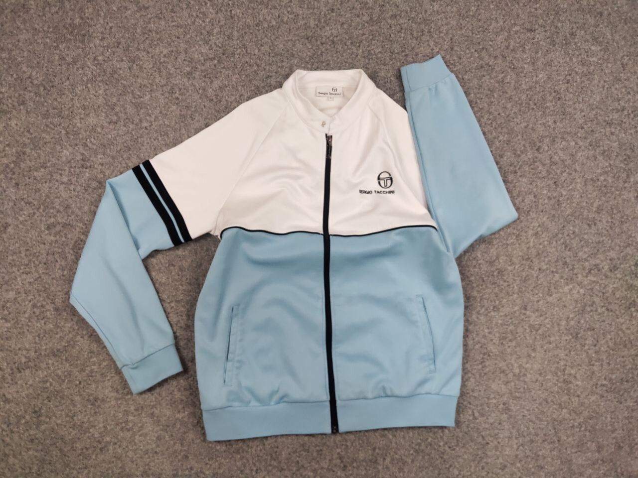 Sergio Tacchini Sergio Tacchini track top light Blue White Light Zip Jacket Size US XL / EU 56 / 4 - 13 Thumbnail