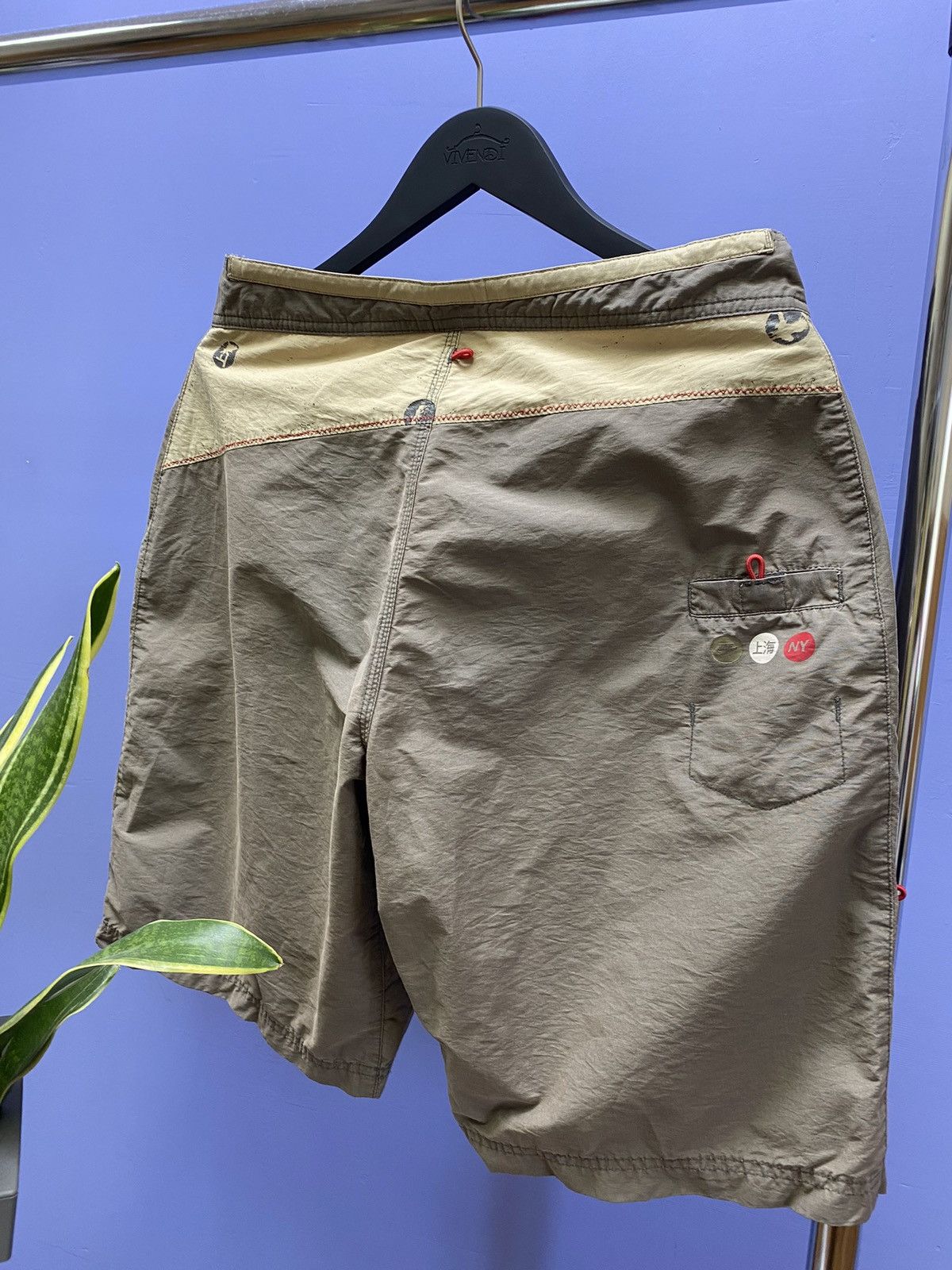 Nike × Vintage Vintage Nike Shanghai New York Shorts Size M Size US 32 / EU 48 - 16 Thumbnail