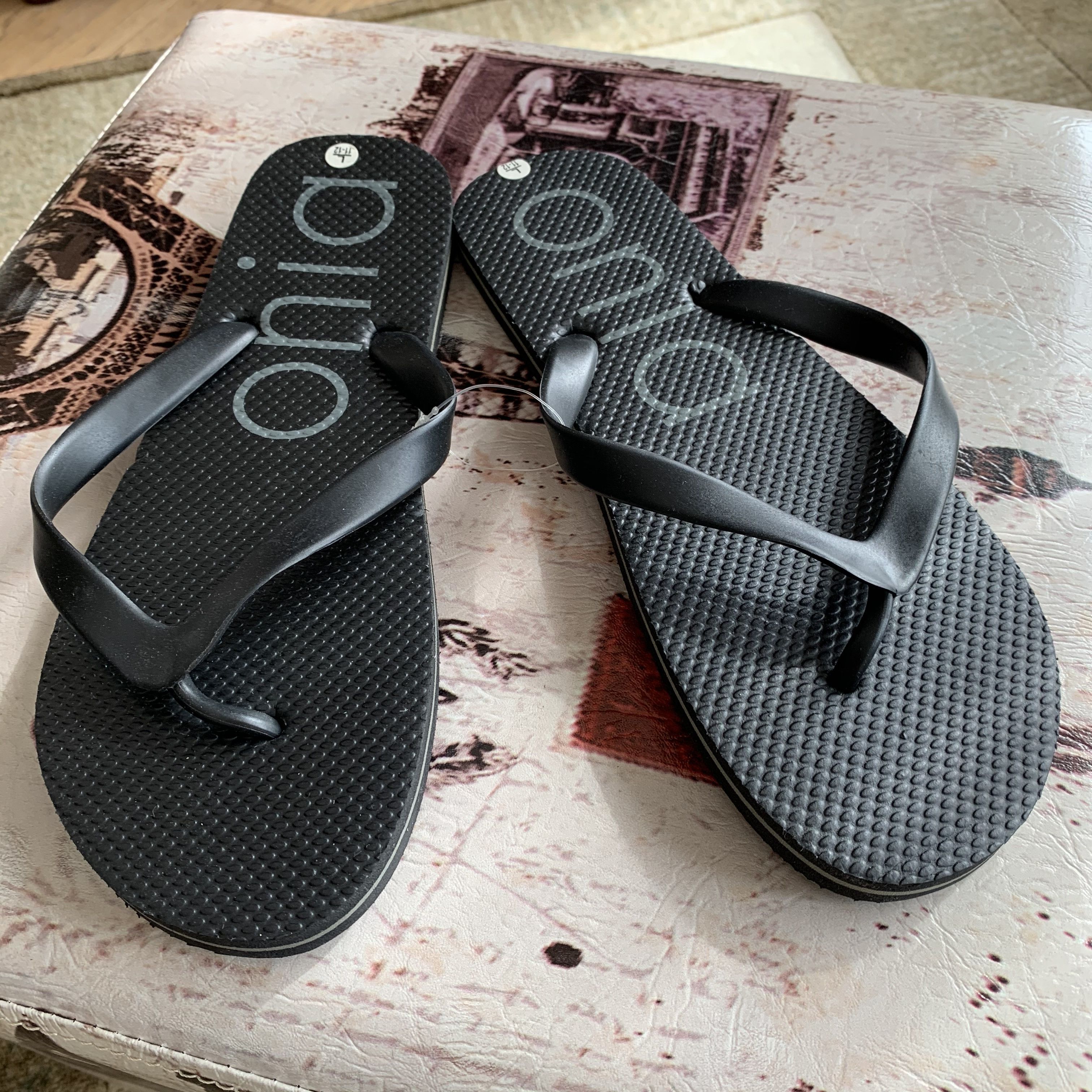 Onia Onia Men’s Black Rubber Flip Flops L 11-12 Size US 11 / EU 44 - 4 Thumbnail
