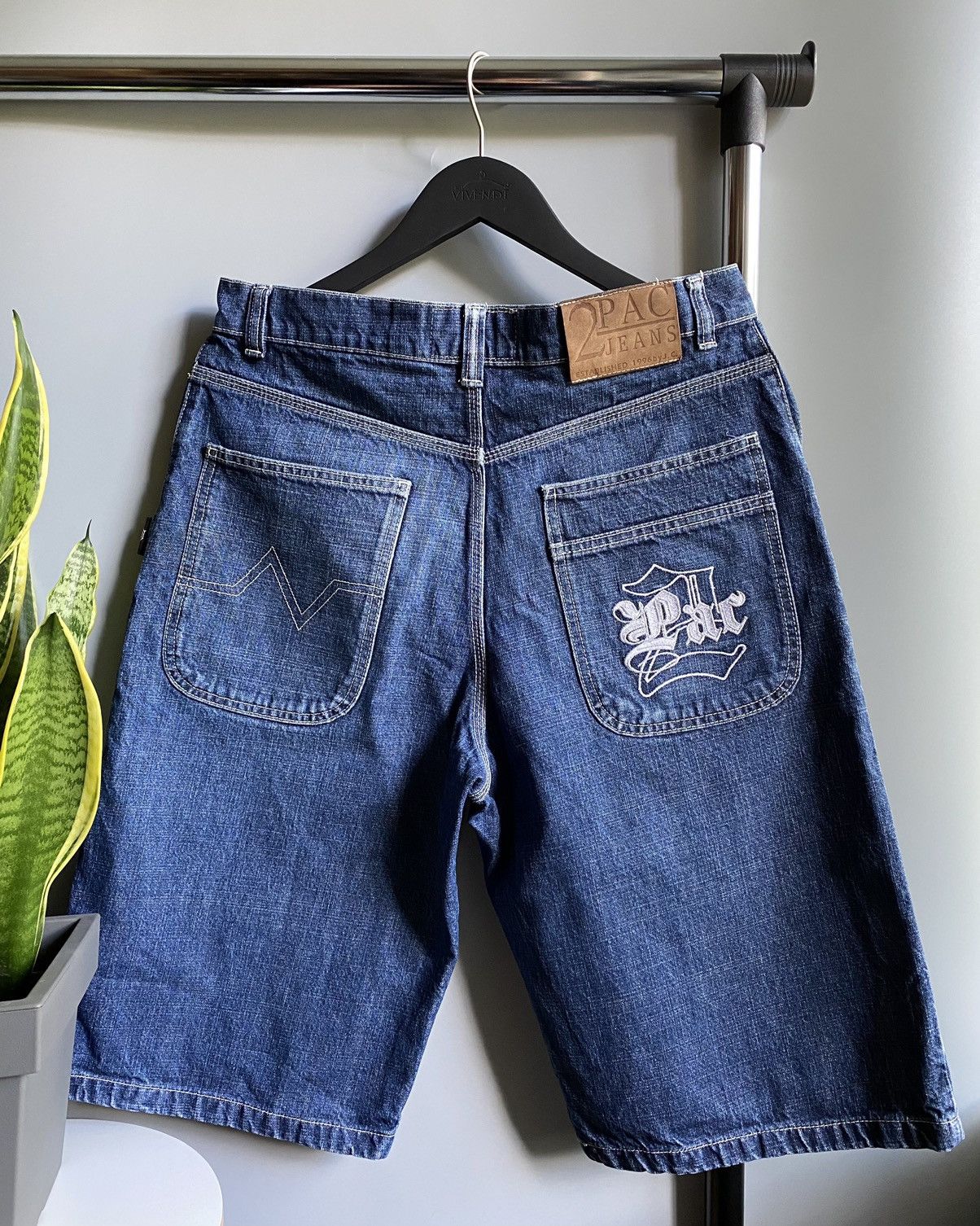 Makaveli × Rap Tees × Vintage Vintage Makaveli x 2Pac Jeans Shorts Denim Tupac Hiphop Rap Size US 33 - 12 Thumbnail