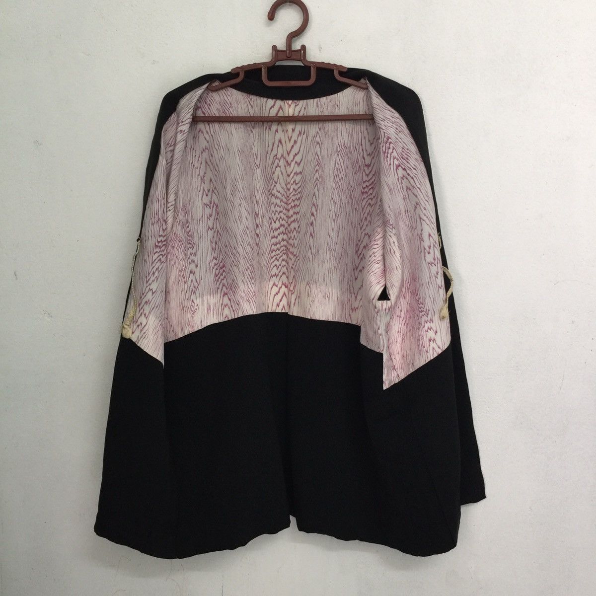 Japanese Brand Kimono flower design Size US L / EU 52-54 / 3 - 8 Thumbnail