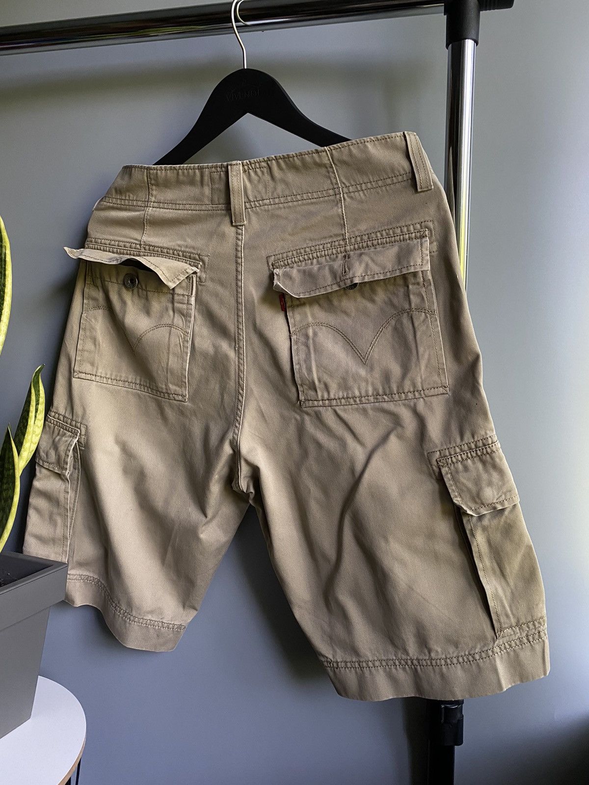 Levi's × Levi's Vintage Clothing × Vintage Vintage Levi’s Cargo Short W30 Size US 30 / EU 46 - 15 Thumbnail