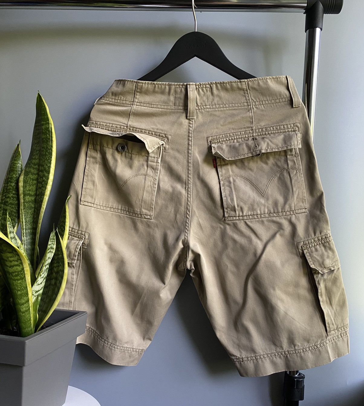 Levi's × Levi's Vintage Clothing × Vintage Vintage Levi’s Cargo Short W30 Size US 30 / EU 46 - 14 Thumbnail