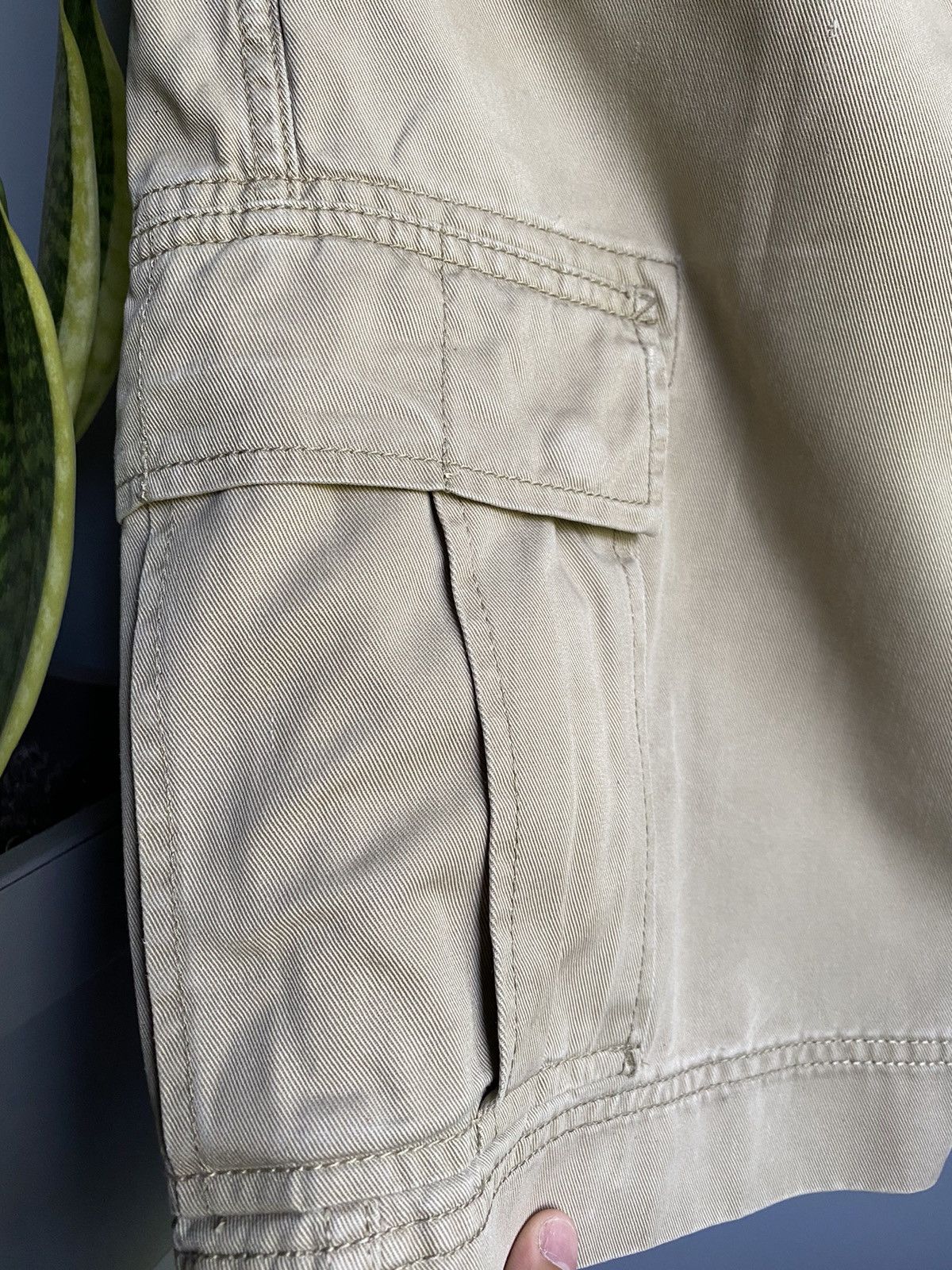 Levi's × Levi's Vintage Clothing × Vintage Vintage Levi’s Cargo Short W30 Size US 30 / EU 46 - 8 Thumbnail