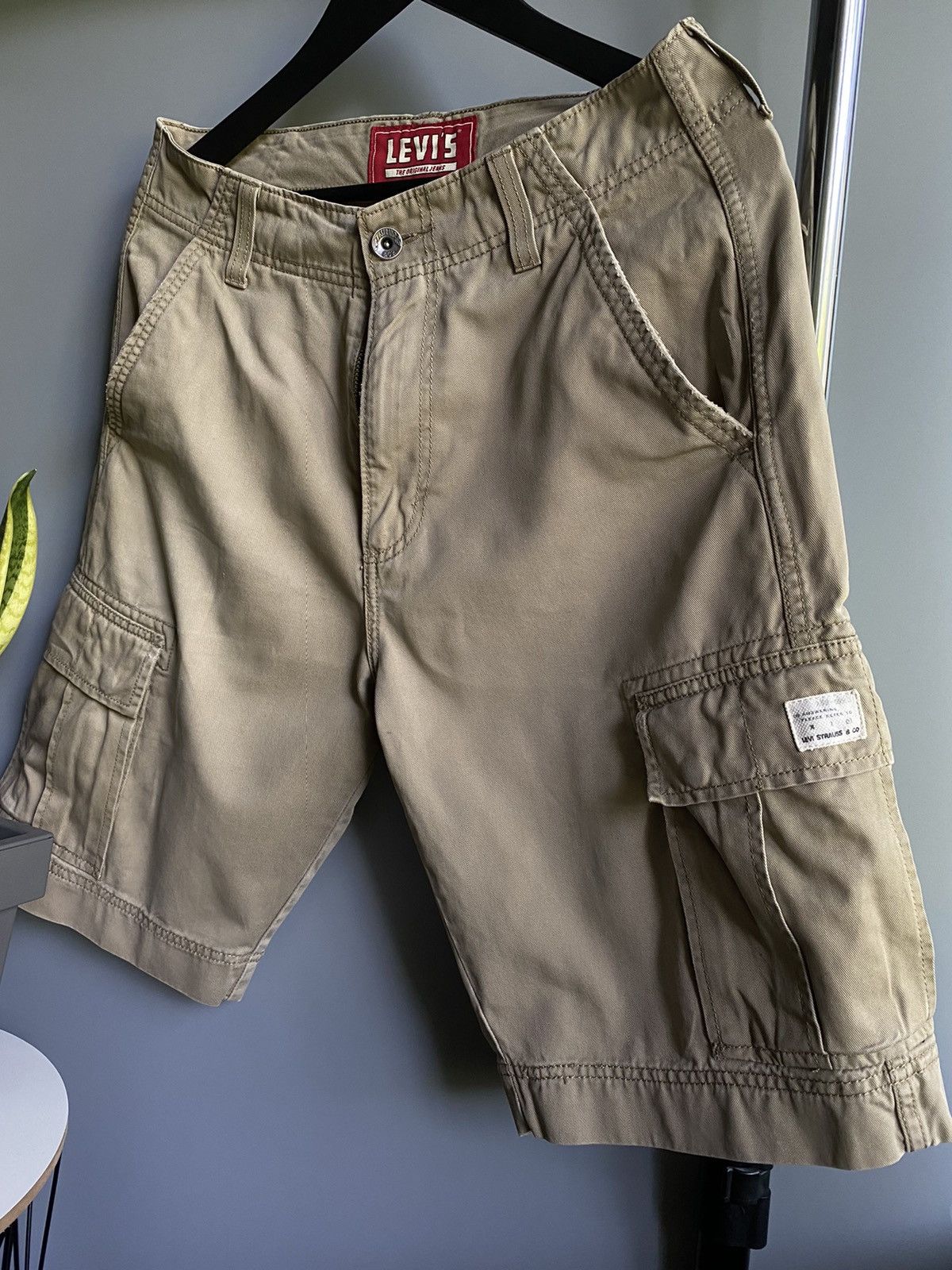 Levi's × Levi's Vintage Clothing × Vintage Vintage Levi’s Cargo Short W30 Size US 30 / EU 46 - 4 Thumbnail