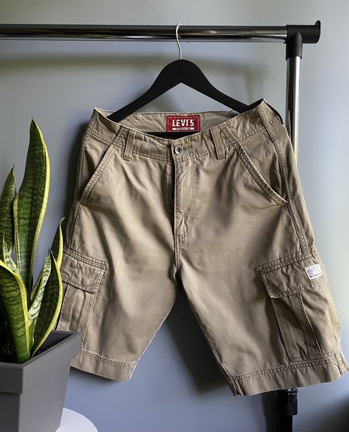 Levi's × Levi's Vintage Clothing × Vintage Vintage Levi’s Cargo Short W30 Size US 30 / EU 46 - 1 Thumbnail