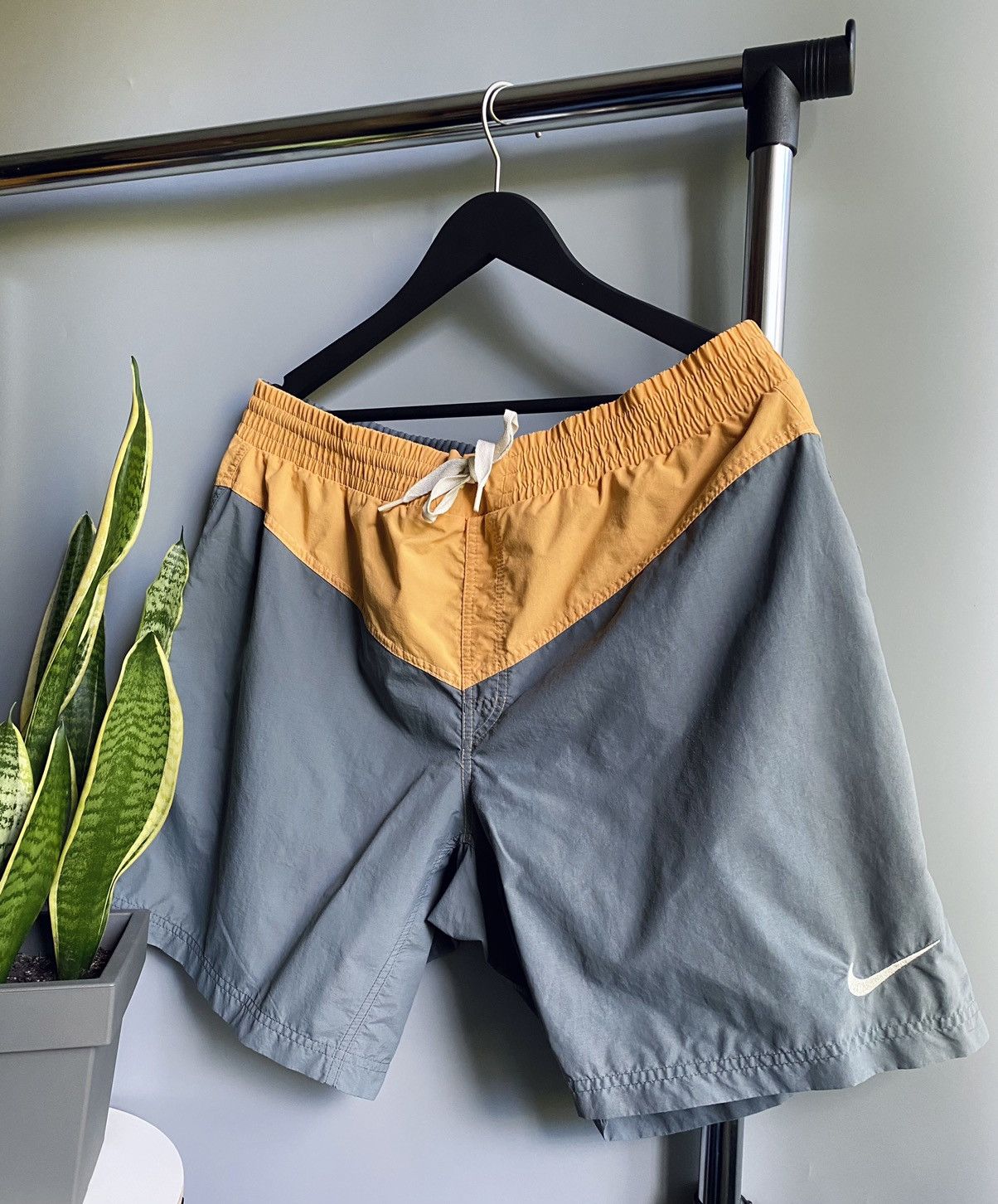 Nike × Vintage Vintage Nike Shorts Size US 34 / EU 50 - 2 Thumbnail