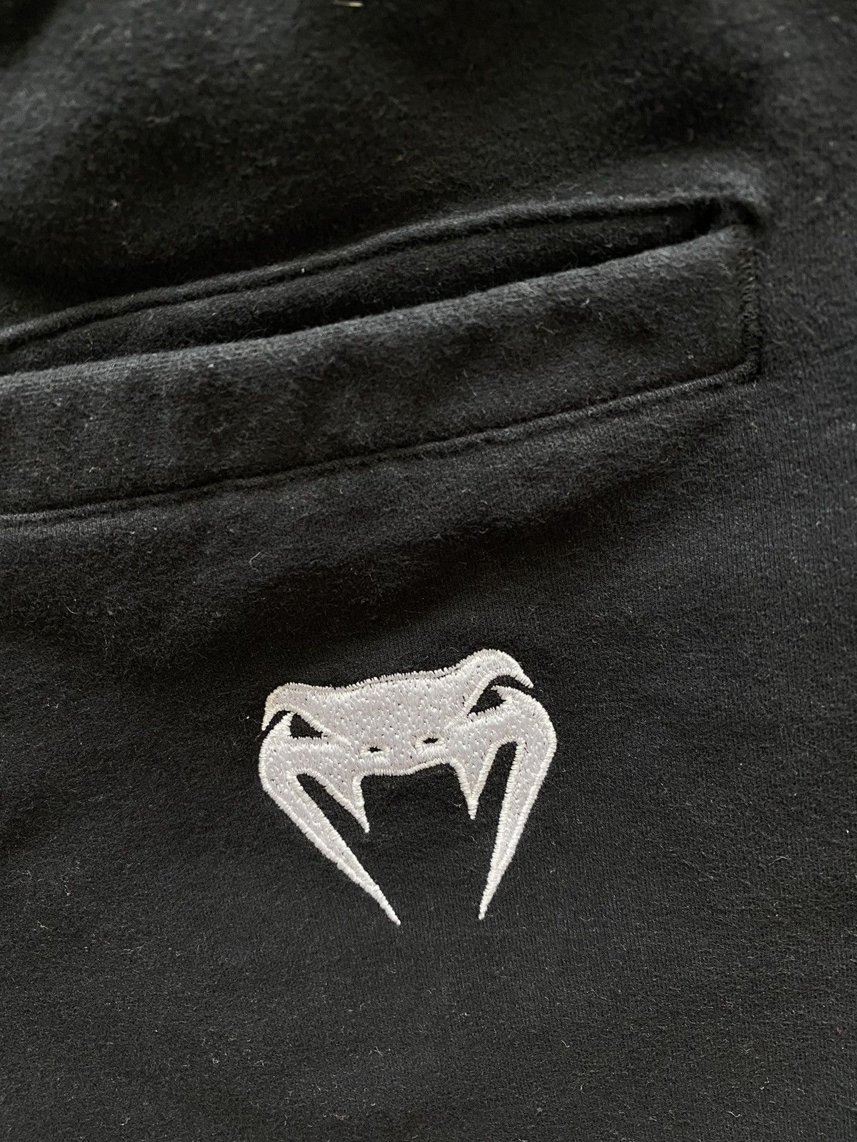 Japanese Brand Venum Shorts Size S Size US 30 / EU 46 - 15 Thumbnail