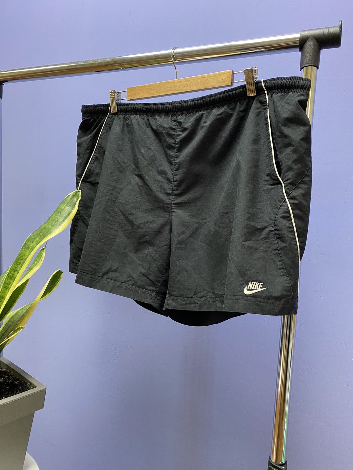 Nike × Vintage Vintage Nike Small Logo Swoosh Shorts Size XXL Size US 36 / EU 52 - 2 Thumbnail