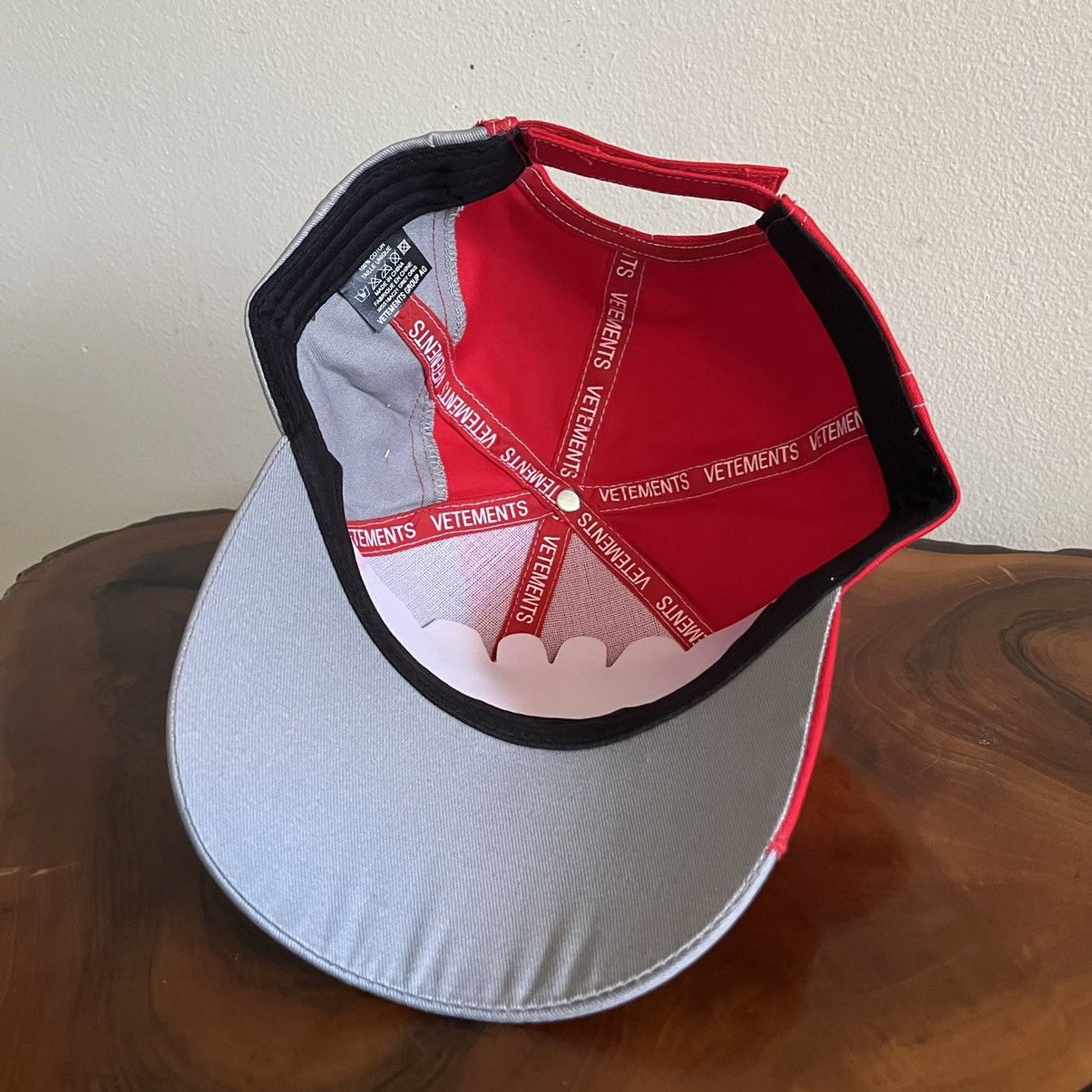 Umbro × Vetements Vetements x Umbro Split Hat Size ONE SIZE - 5 Thumbnail