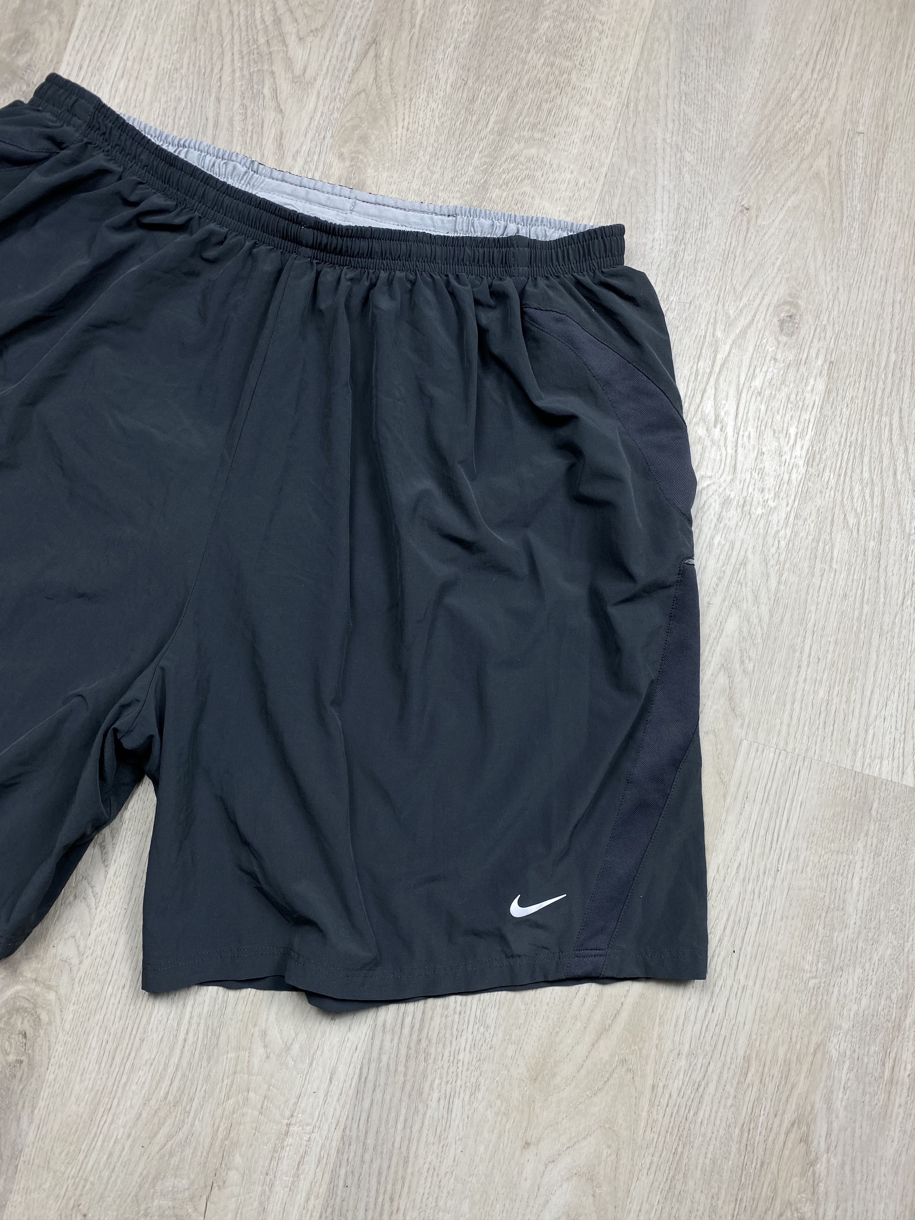 Nike × Vintage Vintage Nike Mens Nylon Shorts Y2K Size US 38 / EU 54 - 2 Thumbnail