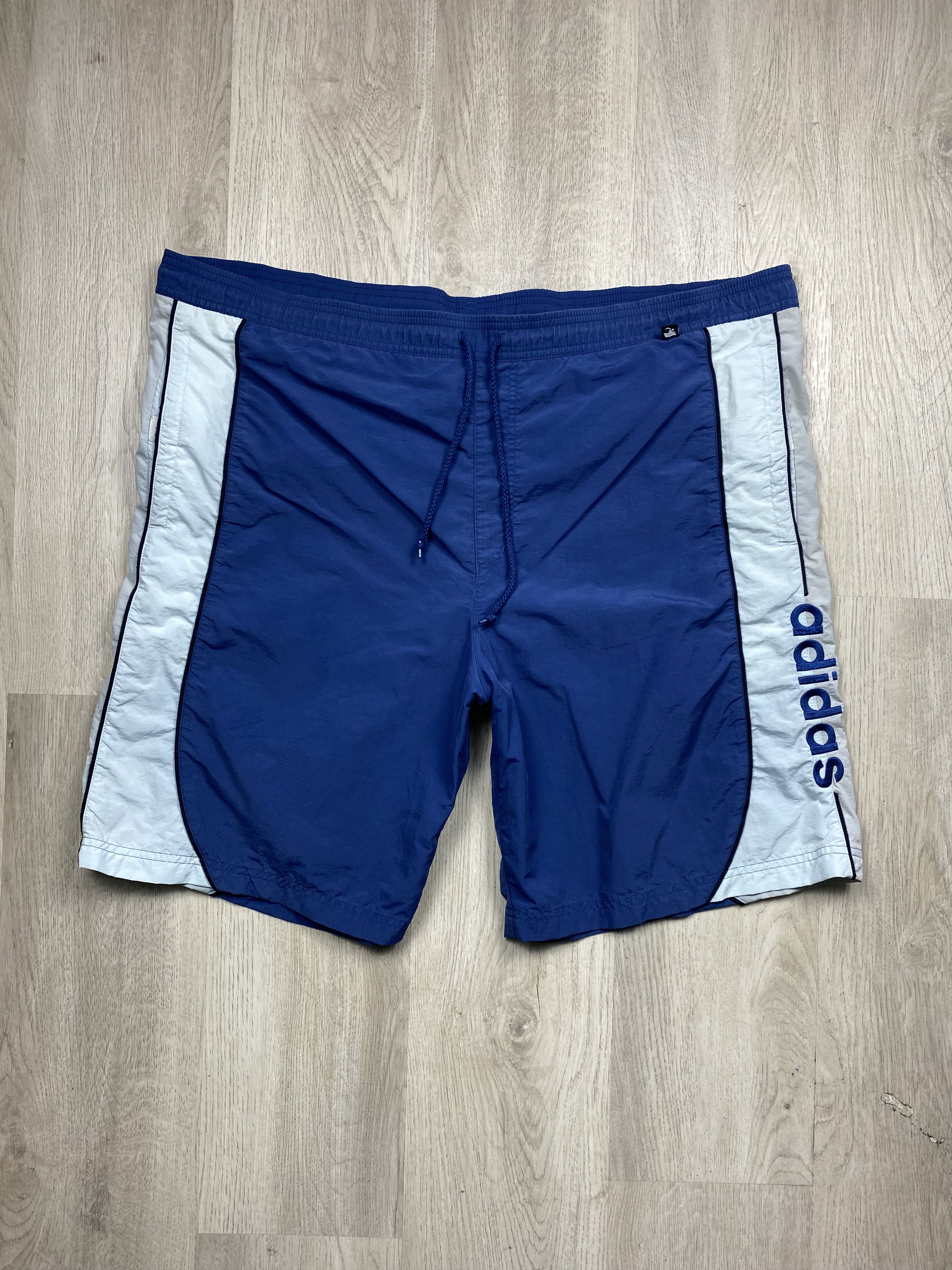 Adidas Vintage Adidas Mens Nylon Shorts Y2K Size US 36 / EU 52 - 1 Thumbnail