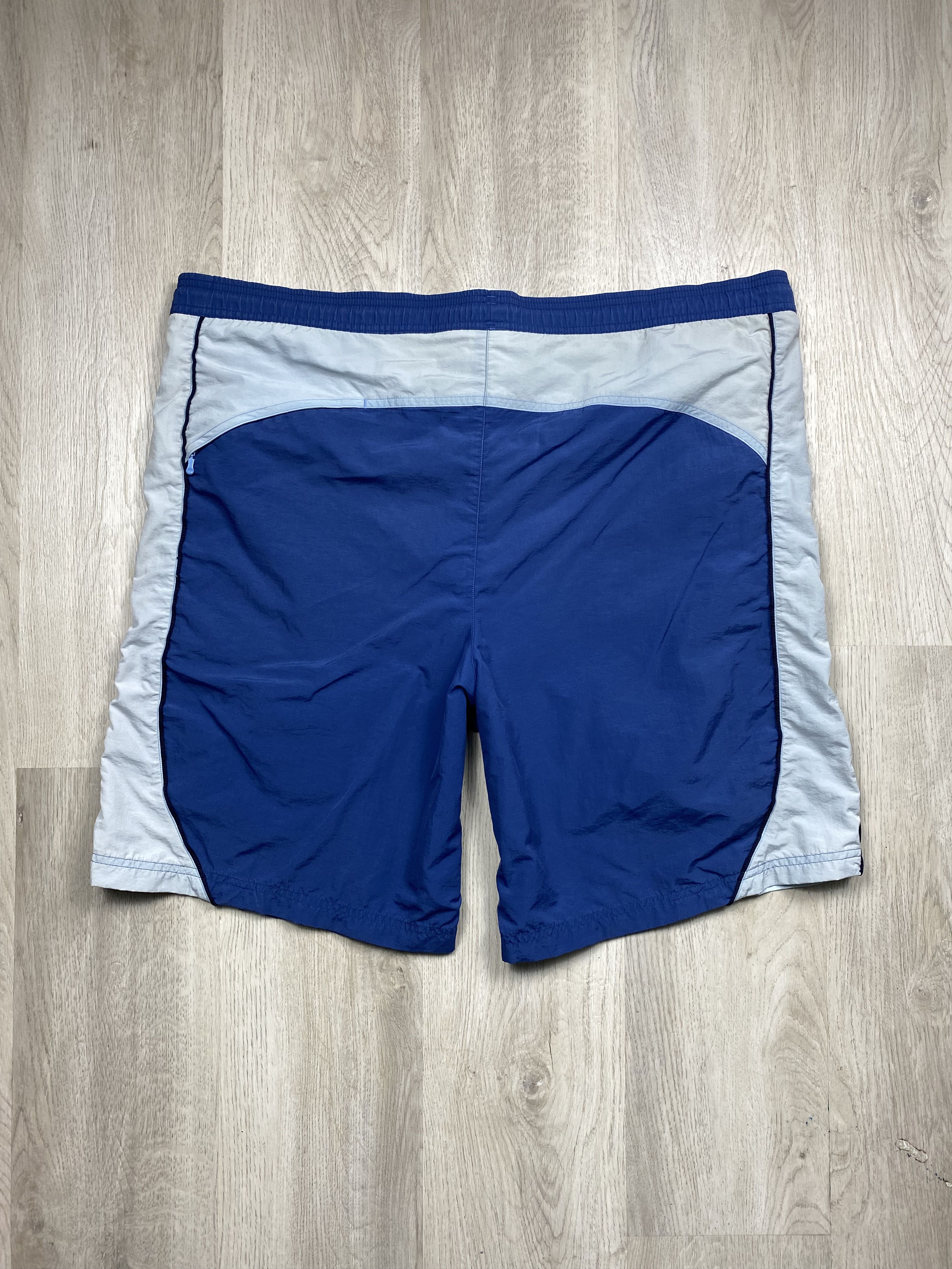 Adidas Vintage Adidas Mens Nylon Shorts Y2K Size US 36 / EU 52 - 8 Thumbnail