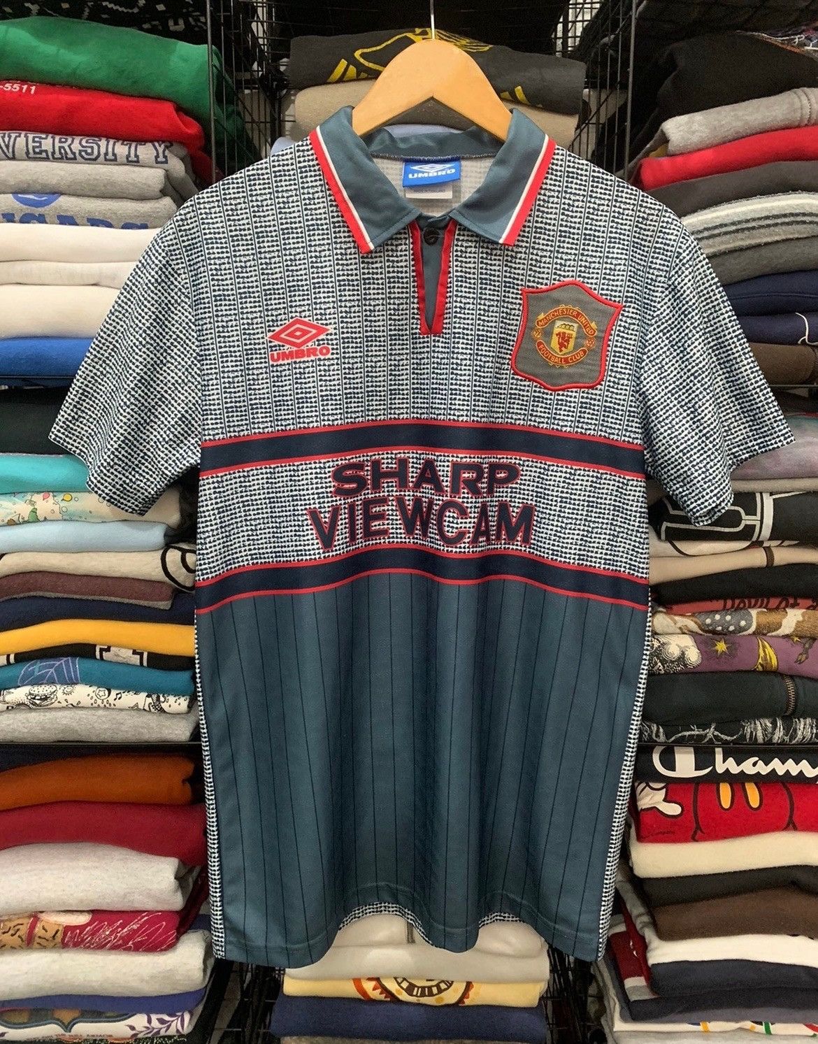 T-shirt Vintage Umbro Manchester United Années 90 - Taille L Rouge - Manches Longues - Parfait État - Fabriqué Aux USA