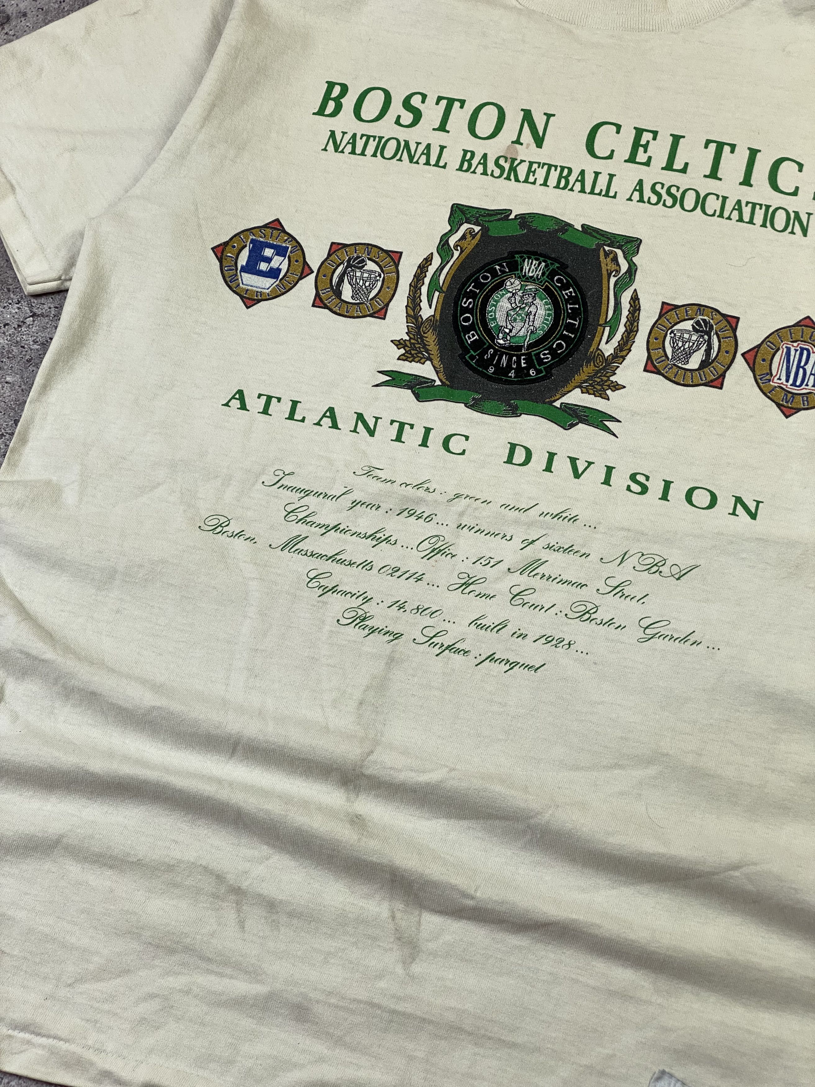 NBA × Nutmeg Vintage 80s Boston Celtics Nutmeg Mils T Shirt Size US XL / EU 56 / 4 - 3 Thumbnail